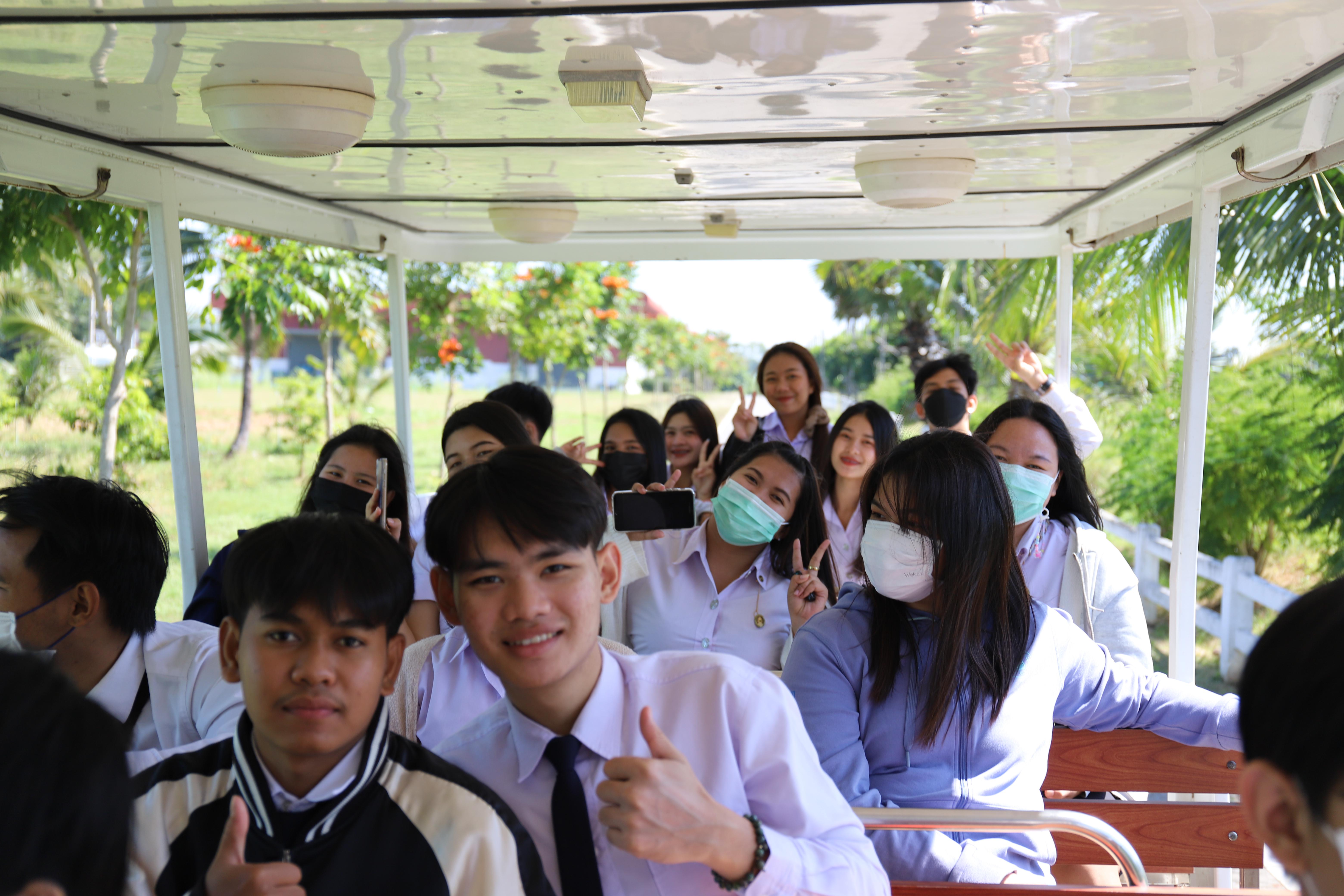 58. โครงการศึกษาดูงานโปรแกรมวิชาคอมพิวเตอร์  ระหว่างวันที่ 19-21 ธันวาคม พ.ศ.2565 ณ องค์การพิพิธภัณฑ์วิทยาศาสตร์แห่งชาติ จังหวัดปทุมธานี และโครงการชั่งหัวมันตามพระราชดำริ จังหวัดเพชรบุรี โดยมีนักศึกษาโปรแกรมวิชาคอมพิวเตอร์ชั้นปีที่ 2และ3 เข้าร่วมกิจกรรม