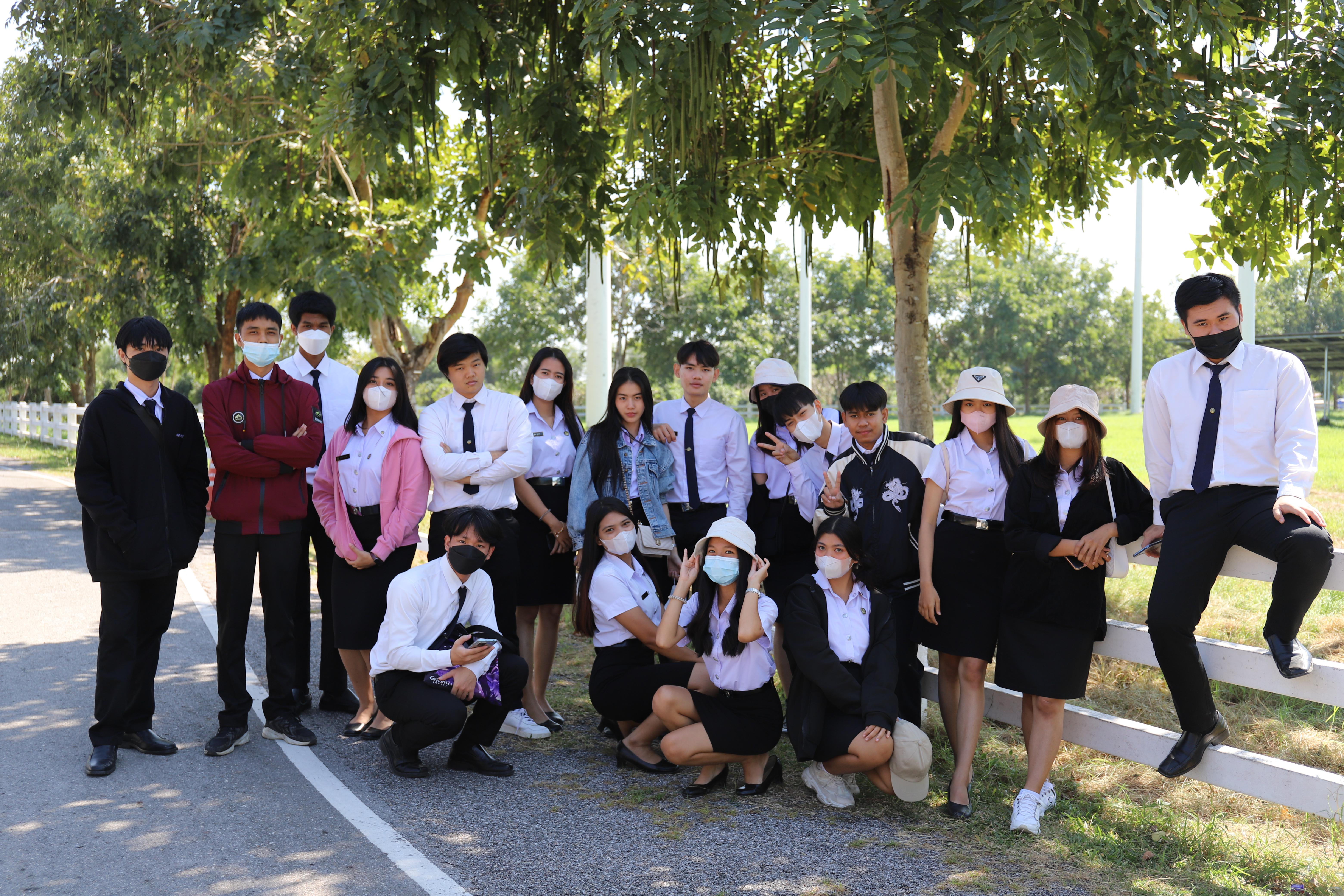 65. โครงการศึกษาดูงานโปรแกรมวิชาคอมพิวเตอร์  ระหว่างวันที่ 19-21 ธันวาคม พ.ศ.2565 ณ องค์การพิพิธภัณฑ์วิทยาศาสตร์แห่งชาติ จังหวัดปทุมธานี และโครงการชั่งหัวมันตามพระราชดำริ จังหวัดเพชรบุรี โดยมีนักศึกษาโปรแกรมวิชาคอมพิวเตอร์ชั้นปีที่ 2และ3 เข้าร่วมกิจกรรม