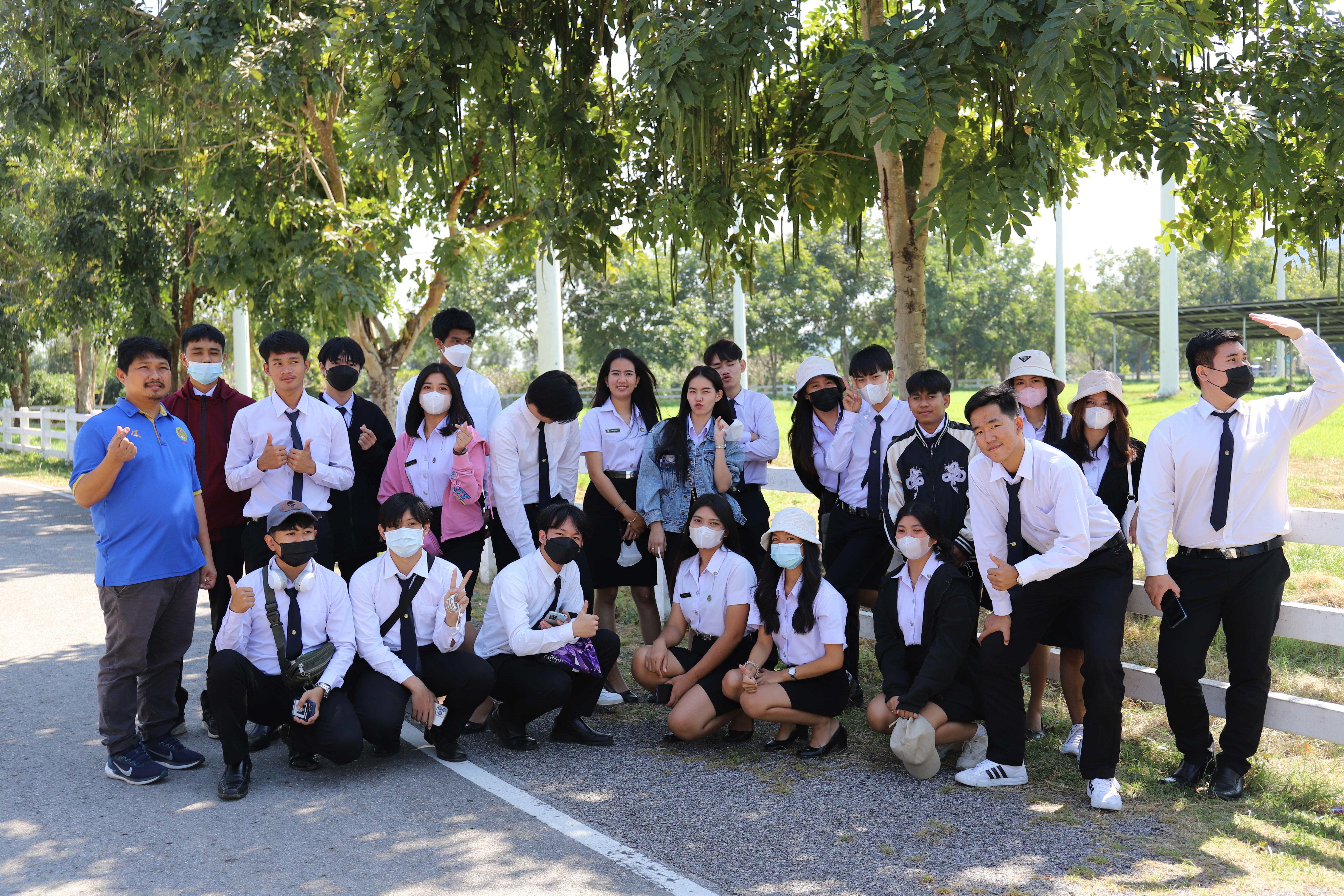 67. โครงการศึกษาดูงานโปรแกรมวิชาคอมพิวเตอร์  ระหว่างวันที่ 19-21 ธันวาคม พ.ศ.2565 ณ องค์การพิพิธภัณฑ์วิทยาศาสตร์แห่งชาติ จังหวัดปทุมธานี และโครงการชั่งหัวมันตามพระราชดำริ จังหวัดเพชรบุรี โดยมีนักศึกษาโปรแกรมวิชาคอมพิวเตอร์ชั้นปีที่ 2และ3 เข้าร่วมกิจกรรม