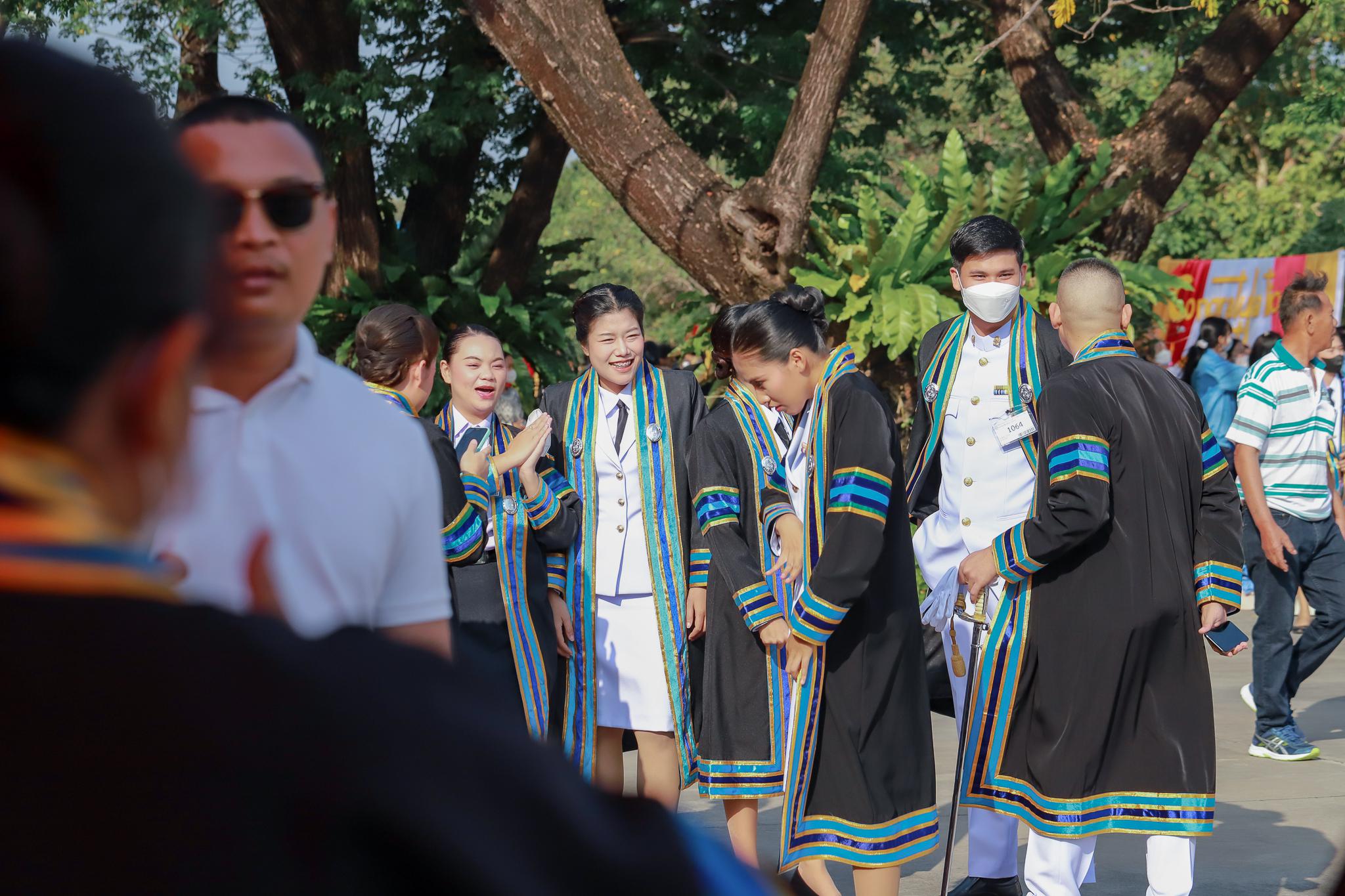 1. ภาพบรรยากาศการฝึกซ้อมรับพระราชทานปริญญาบัตรโปรแกรมวิชาคอมพิวเตอร์ ปีการศึกษา2560-2562 ระหว่างวันที่ 23-25 ธันวาคม 2565 ณ มหาวิทยาลัยราชภัฏกำแพงเพชร