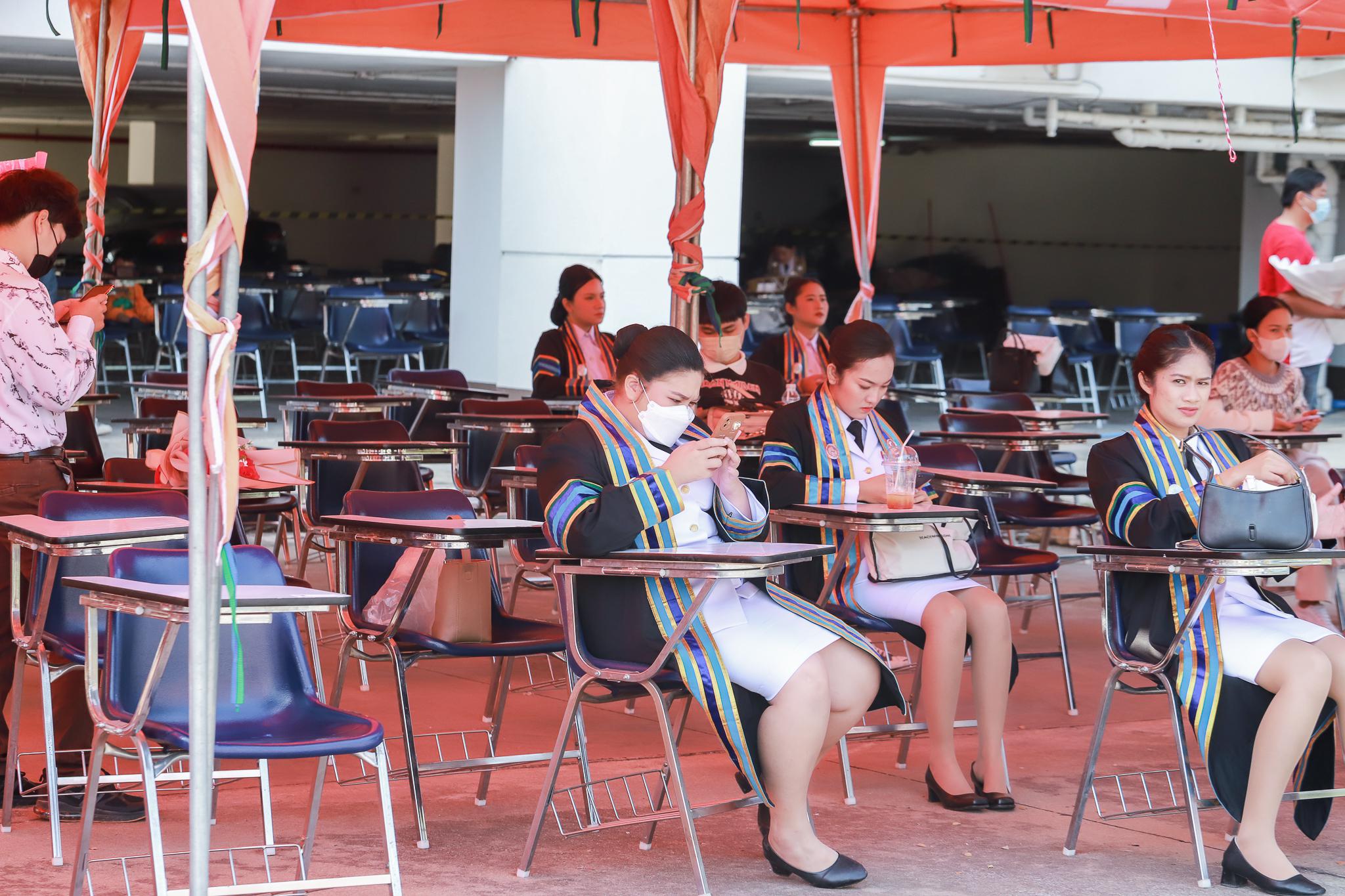 26. ภาพบรรยากาศการฝึกซ้อมรับพระราชทานปริญญาบัตรโปรแกรมวิชาคอมพิวเตอร์ ปีการศึกษา2560-2562 ระหว่างวันที่ 23-25 ธันวาคม 2565 ณ มหาวิทยาลัยราชภัฏกำแพงเพชร