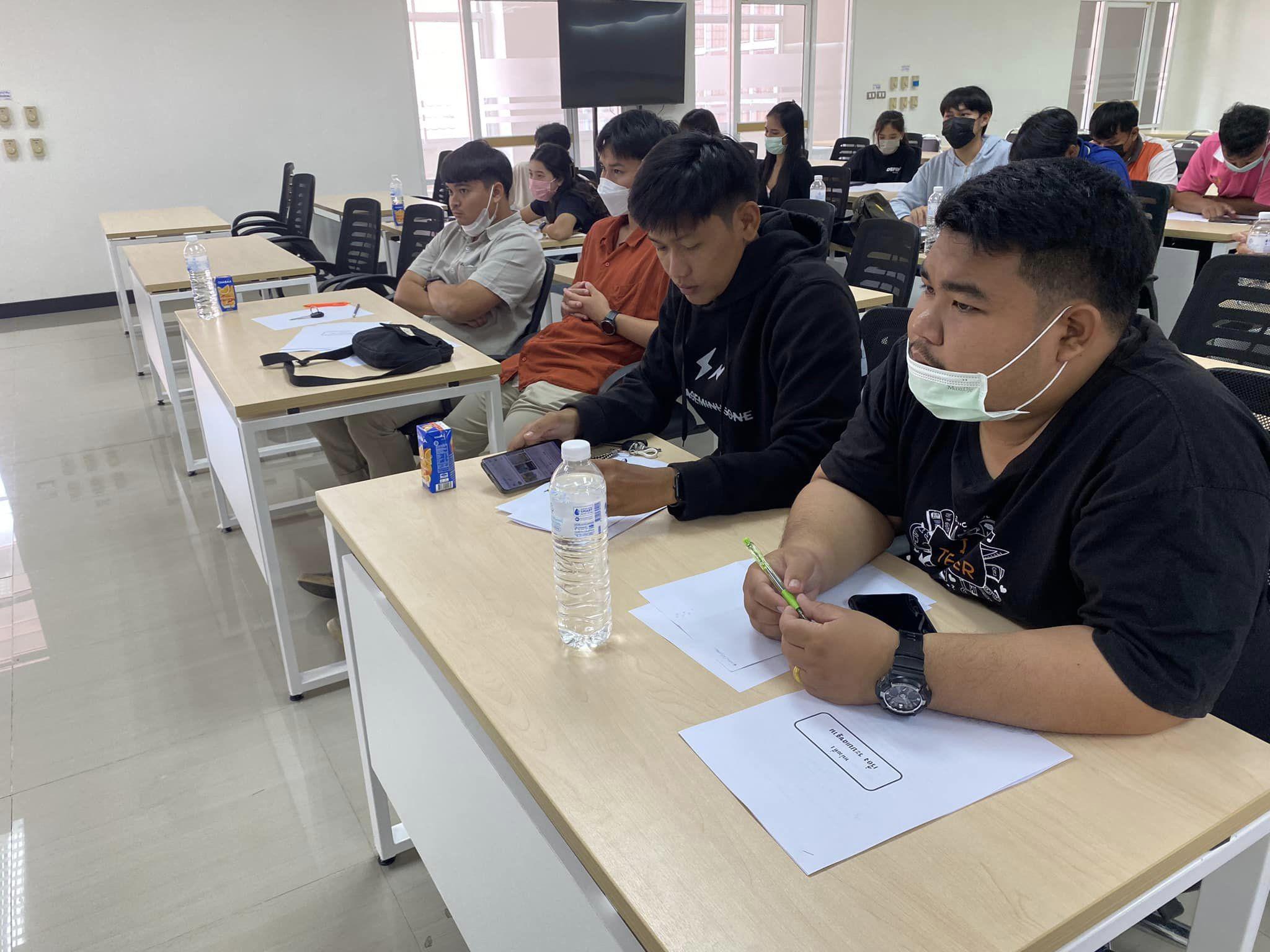 3. จัดโครงการเตรียมความพร้อมสอบบรรจุวิชาเอก จากรุ่นพี่สู่รุ่นน้อง ขอบคุณประสบการณ์และเทคนิคต่างๆมากมายกับการพิชิตตำแหน่งครูผู้ช่วยของรุ่นพี่ทั้ง 4 คน วันที่ 11 มีนาคม 2566 ณ ห้องประชุม ชั้น 5 คณะครุศาสตร์