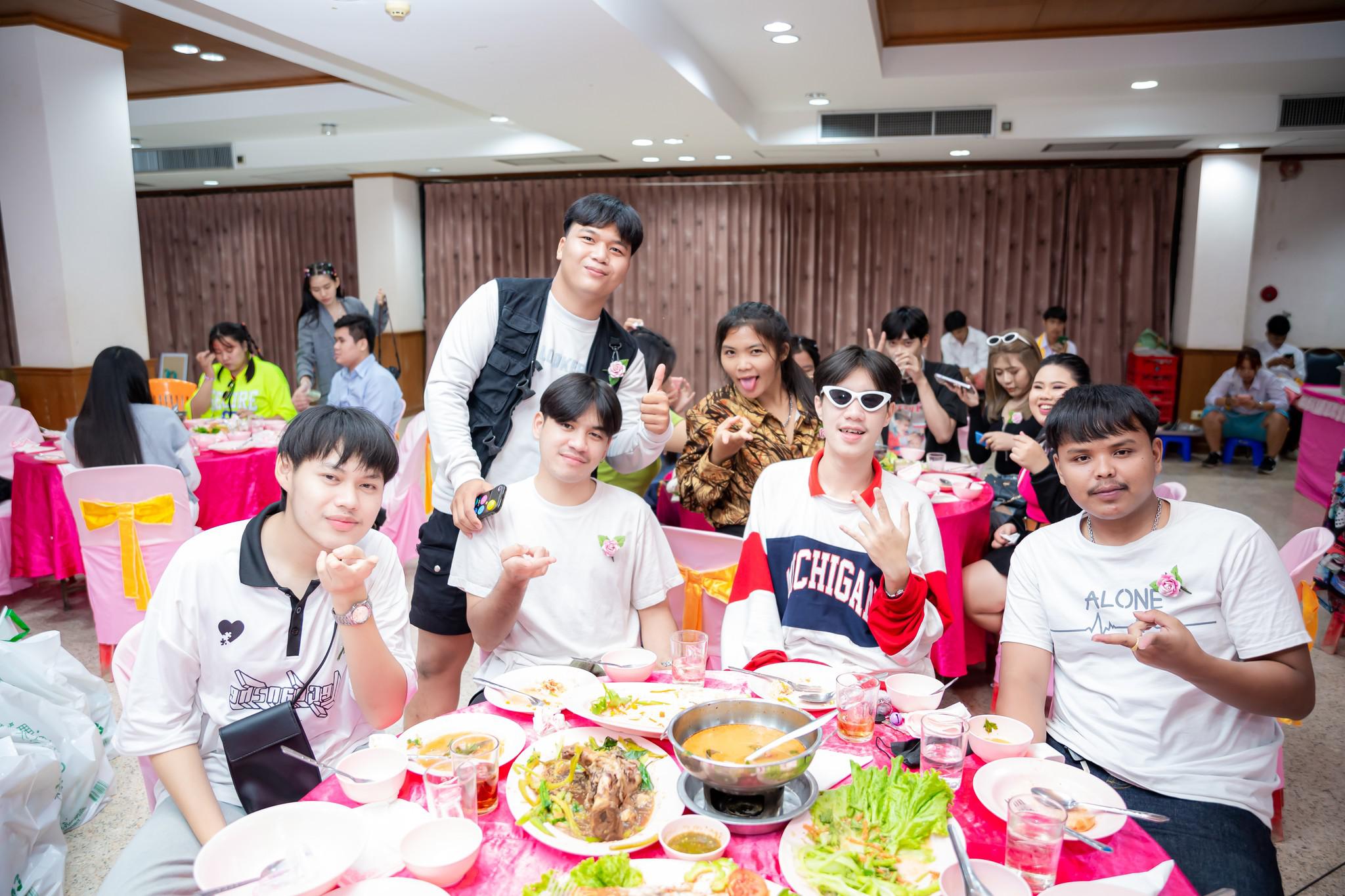 8. กิจกรรม อำลารุ่นพี่คอมพิวเตอร์ ปี4 และ ปี5