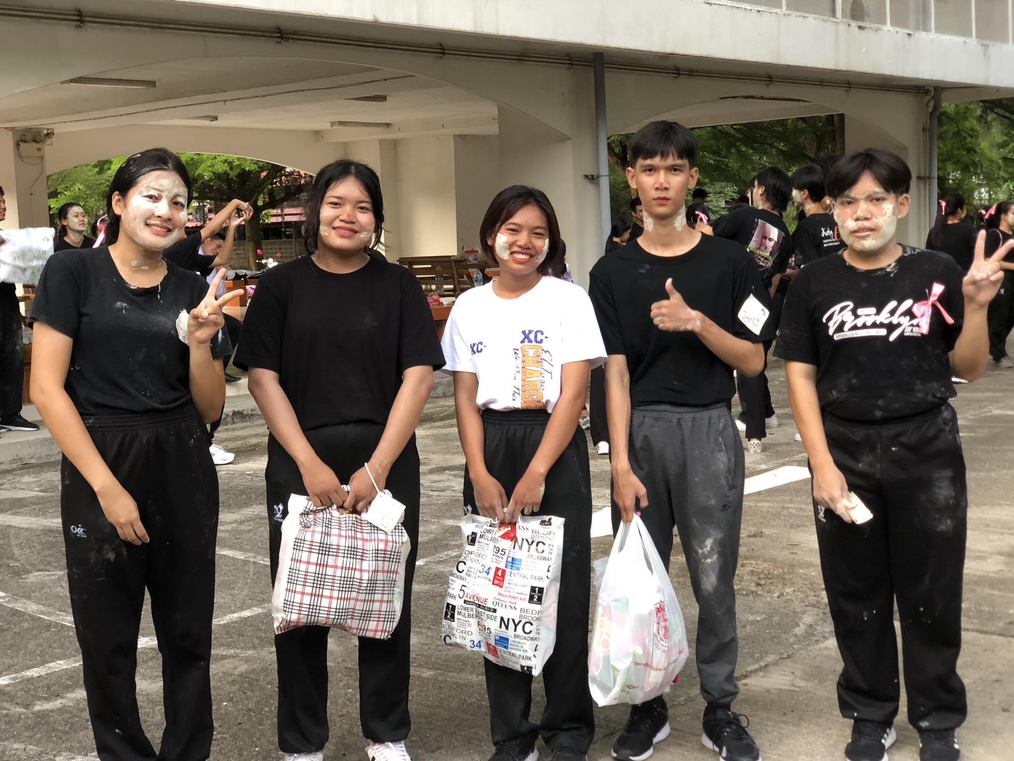 1. วันที่ 28 มิถุนายน พ.ศ.2566 เวลา 16.30น.โปรแกรมวิชาคอมพิวเตอร์ จัดกิจกรรมเฉลยสายรหัสน้องพี่ เพื่อเป็นที่ปรึกษาดูแลซึ่งกันและกันระหว่างพี่กับน้อง