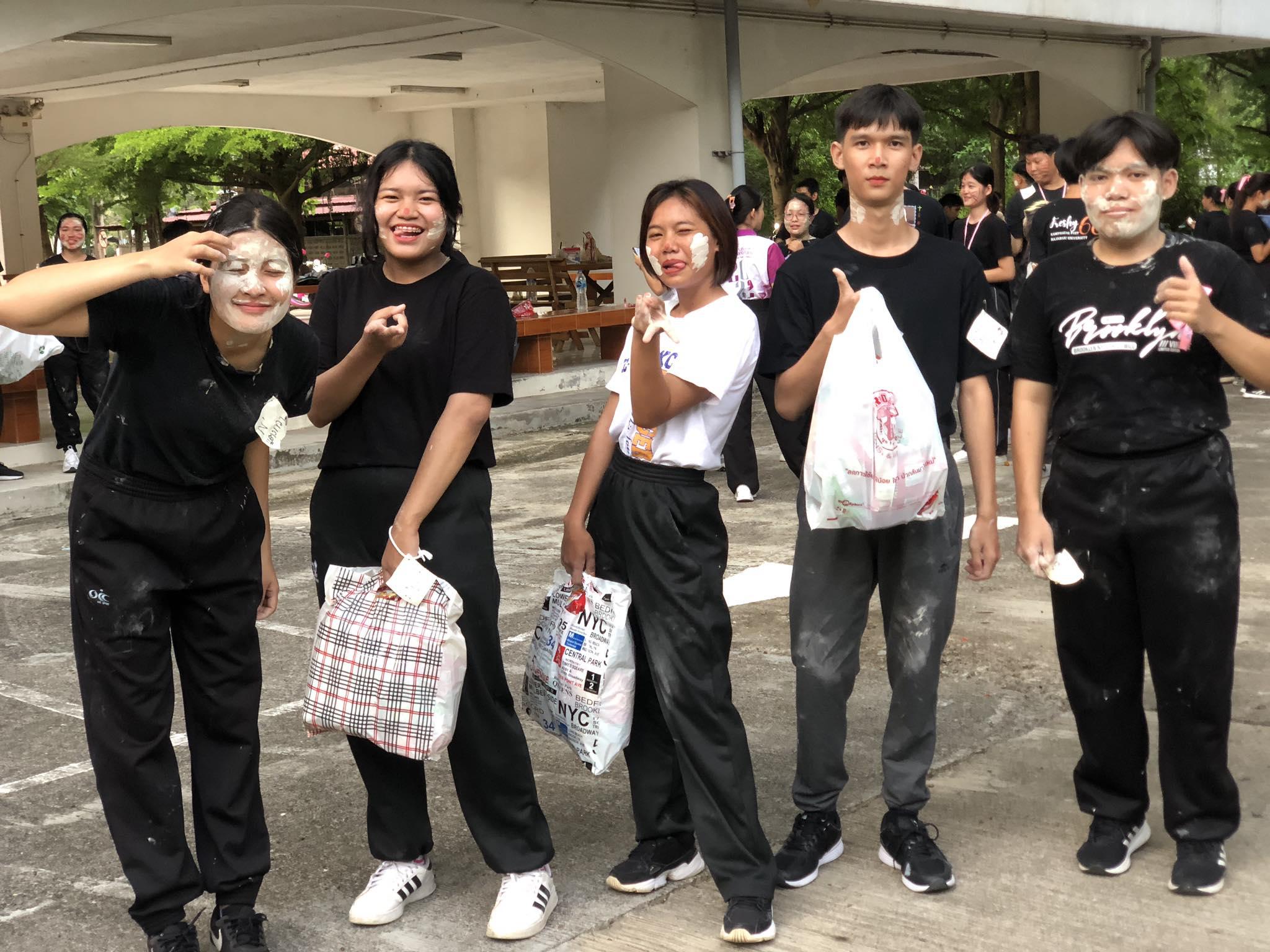 4. วันที่ 28 มิถุนายน พ.ศ.2566 เวลา 16.30น.โปรแกรมวิชาคอมพิวเตอร์ จัดกิจกรรมเฉลยสายรหัสน้องพี่ เพื่อเป็นที่ปรึกษาดูแลซึ่งกันและกันระหว่างพี่กับน้อง