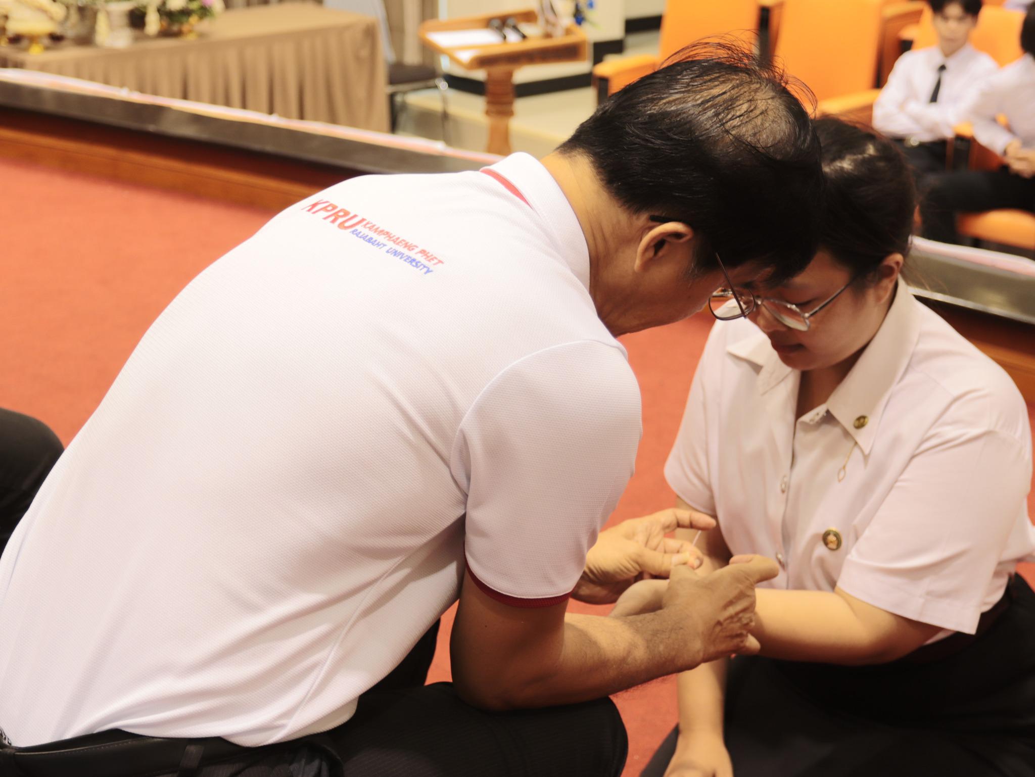 16. ภาพกิจกรรมพิธีไหว้ครู โปรแกรมวิชาคอมพิวเตอร์  คณะครุศาสตร์  มหาวิทยาลัยราชภัฏกำแพงเพชร  ประจำปีการศึกษา 2566 ในวันที่ 6 กรกฎาคม พ.ศ.2566   ณ ห้องประชุมคุรุร่มสัก 2