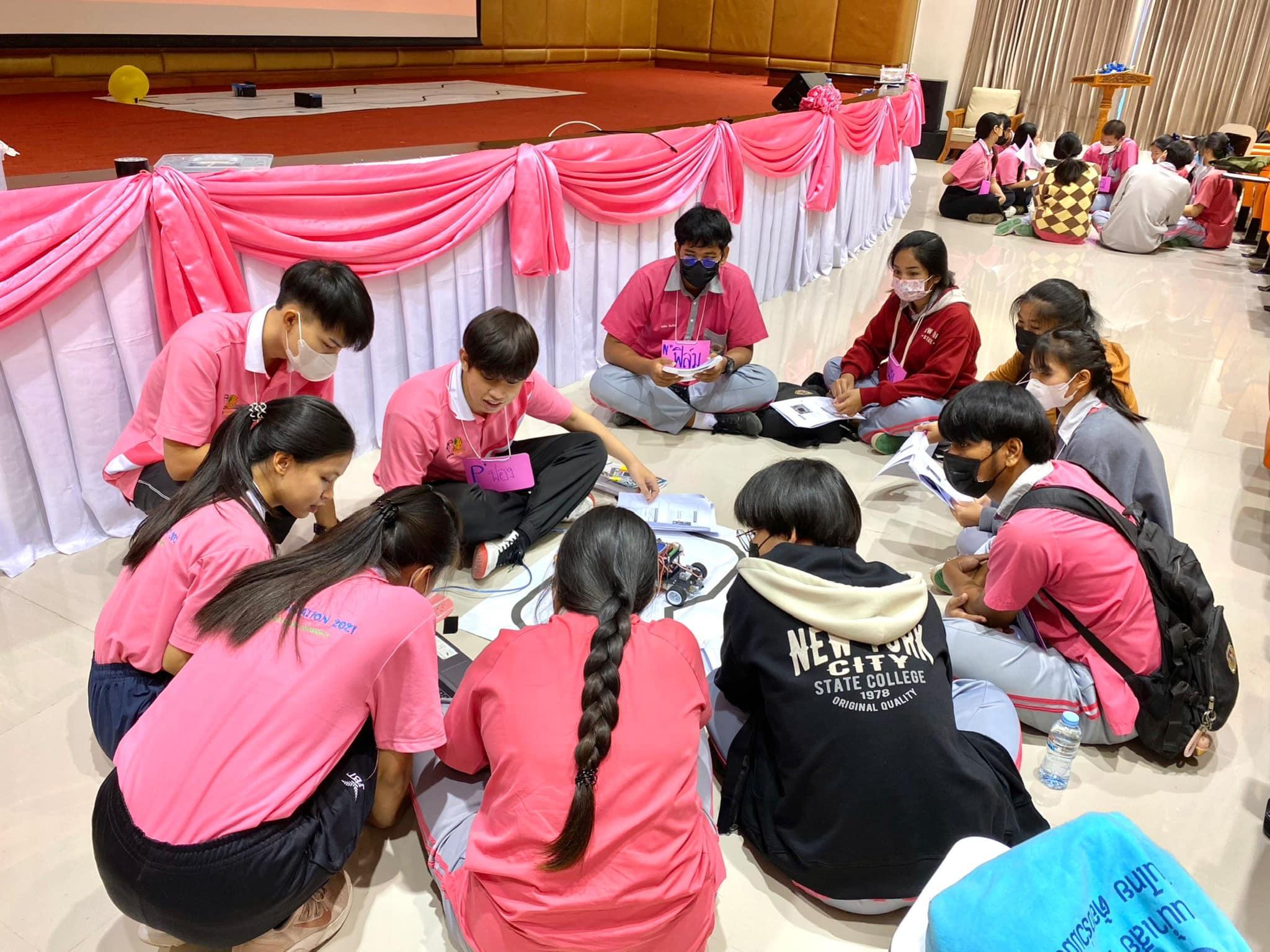 3. จัดกิจกรรมโครงการส่งเสริมการจัดการเรียนรู้แบบสะเต็มศึกษา กิจกรรม“การเรียนรู้ STEM สู่สถานศึกษา โปรแกรมคอมพิวเตอร์” ให้แก่นักเรียนโรงเรียนชากังราววิทยา(อินทร์-ชุ่ม ดีสารอุปถัมภ์)วันที่ 22 กุมภาพันธ์ 2566
