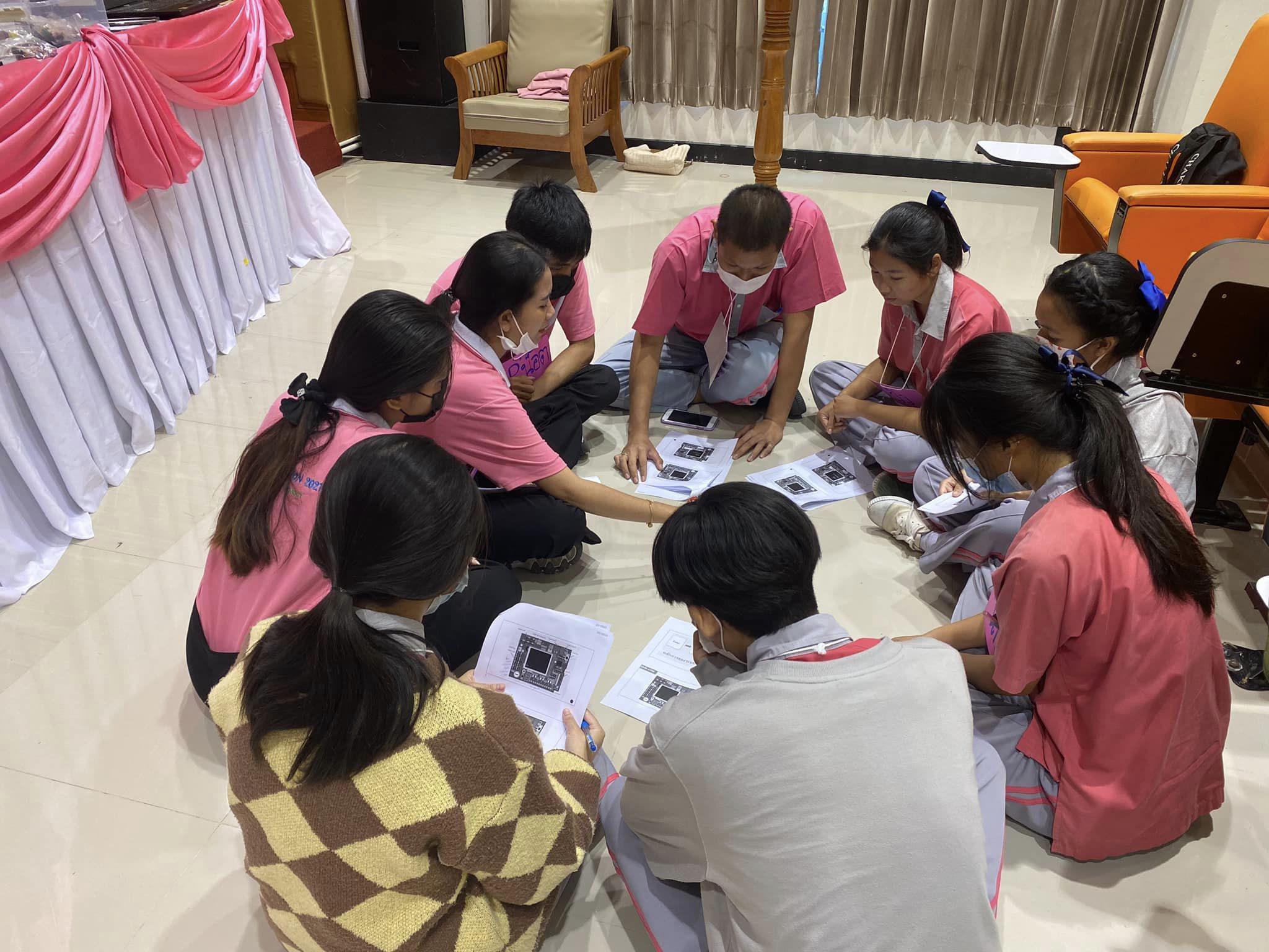 5. จัดกิจกรรมโครงการส่งเสริมการจัดการเรียนรู้แบบสะเต็มศึกษา กิจกรรม“การเรียนรู้ STEM สู่สถานศึกษา โปรแกรมคอมพิวเตอร์” ให้แก่นักเรียนโรงเรียนชากังราววิทยา(อินทร์-ชุ่ม ดีสารอุปถัมภ์)วันที่ 22 กุมภาพันธ์ 2566