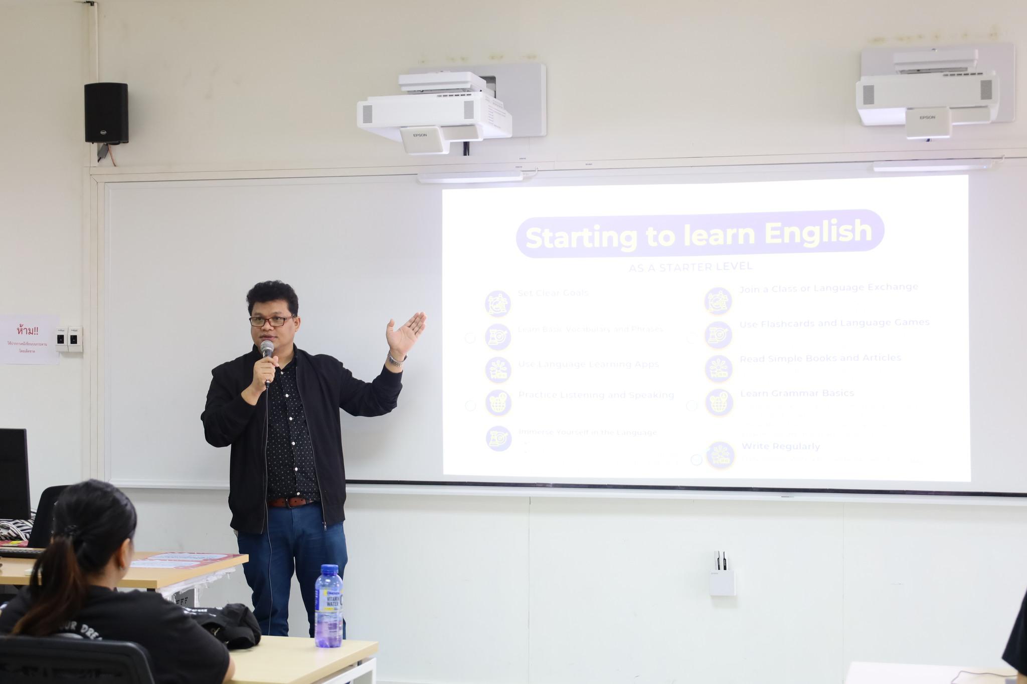 1. โครงการพัฒนาศักยภาพนักศึกษา กิจกรรมพัฒนาทักษะภาษาอังกฤษเพื่อการสื่อสารวิชาชีพครูคอมพิวเตอร์ โดยได้รับเกียรติจาก รศ.ดร.บัณฑิต  ฉัตรวิโรจน์  คณบดีคณะครุศาสตร์  กล่าวเปิดกิจกรรม