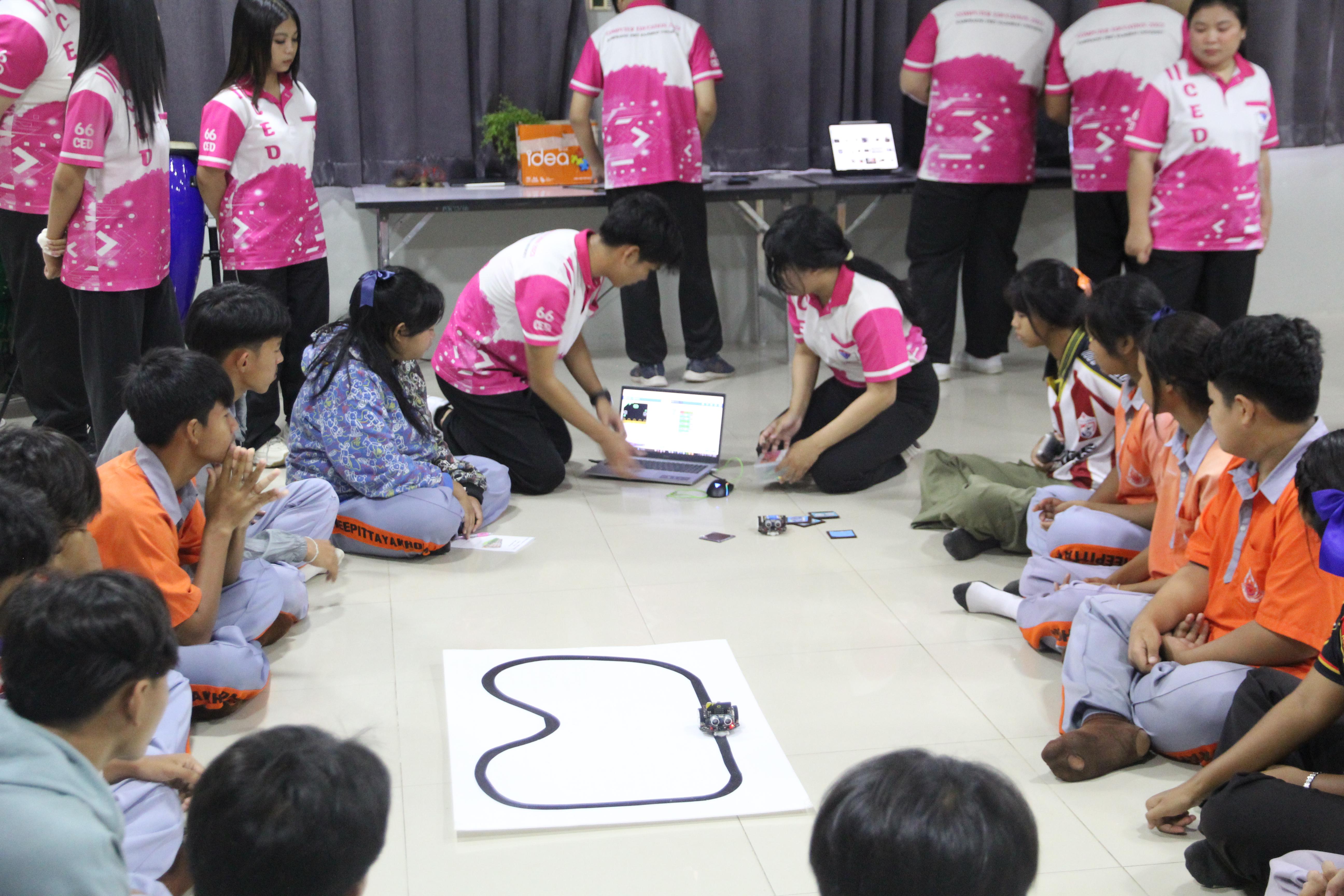 187. โปรแกรมวิชาคอมพิวเตอร์ ร่วมจัดค่ายวิชาการ 8 กลุ่มสาระการเรียนรู้ประจำปีการศึกษา 2568