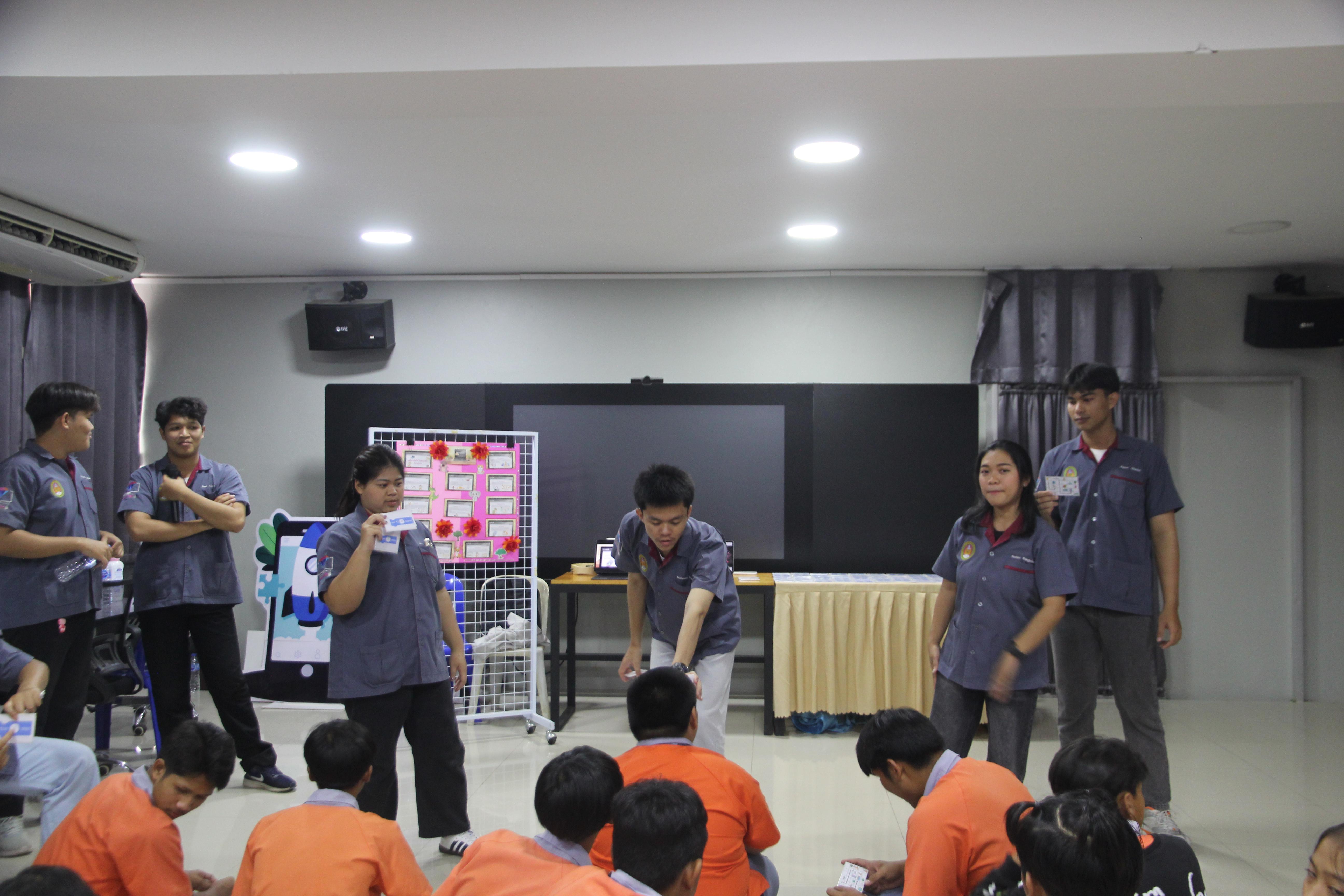 367. โปรแกรมวิชาคอมพิวเตอร์ ร่วมจัดค่ายวิชาการ 8 กลุ่มสาระการเรียนรู้ประจำปีการศึกษา 2568