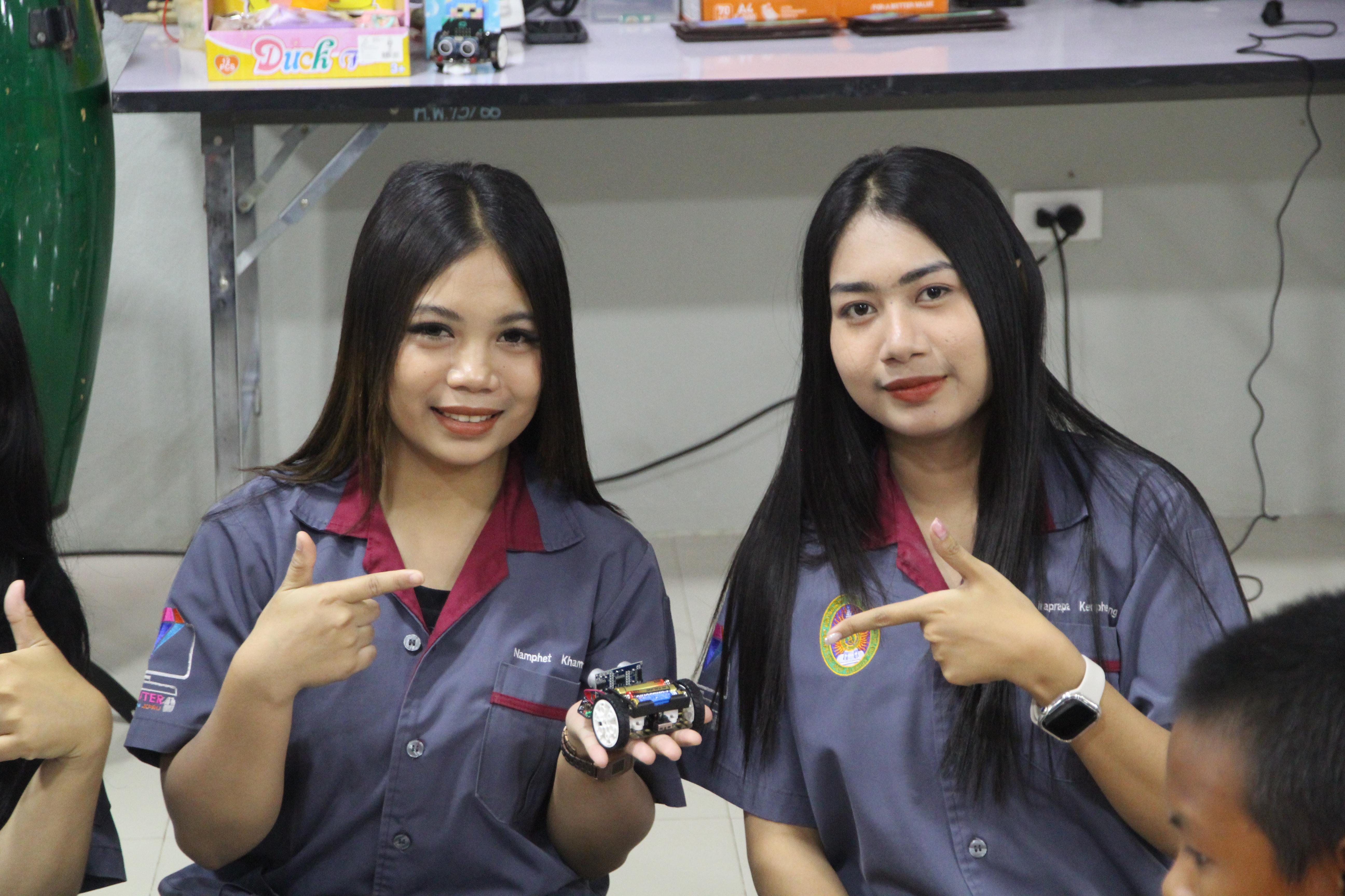 377. โปรแกรมวิชาคอมพิวเตอร์ ร่วมจัดค่ายวิชาการ 8 กลุ่มสาระการเรียนรู้ประจำปีการศึกษา 2568