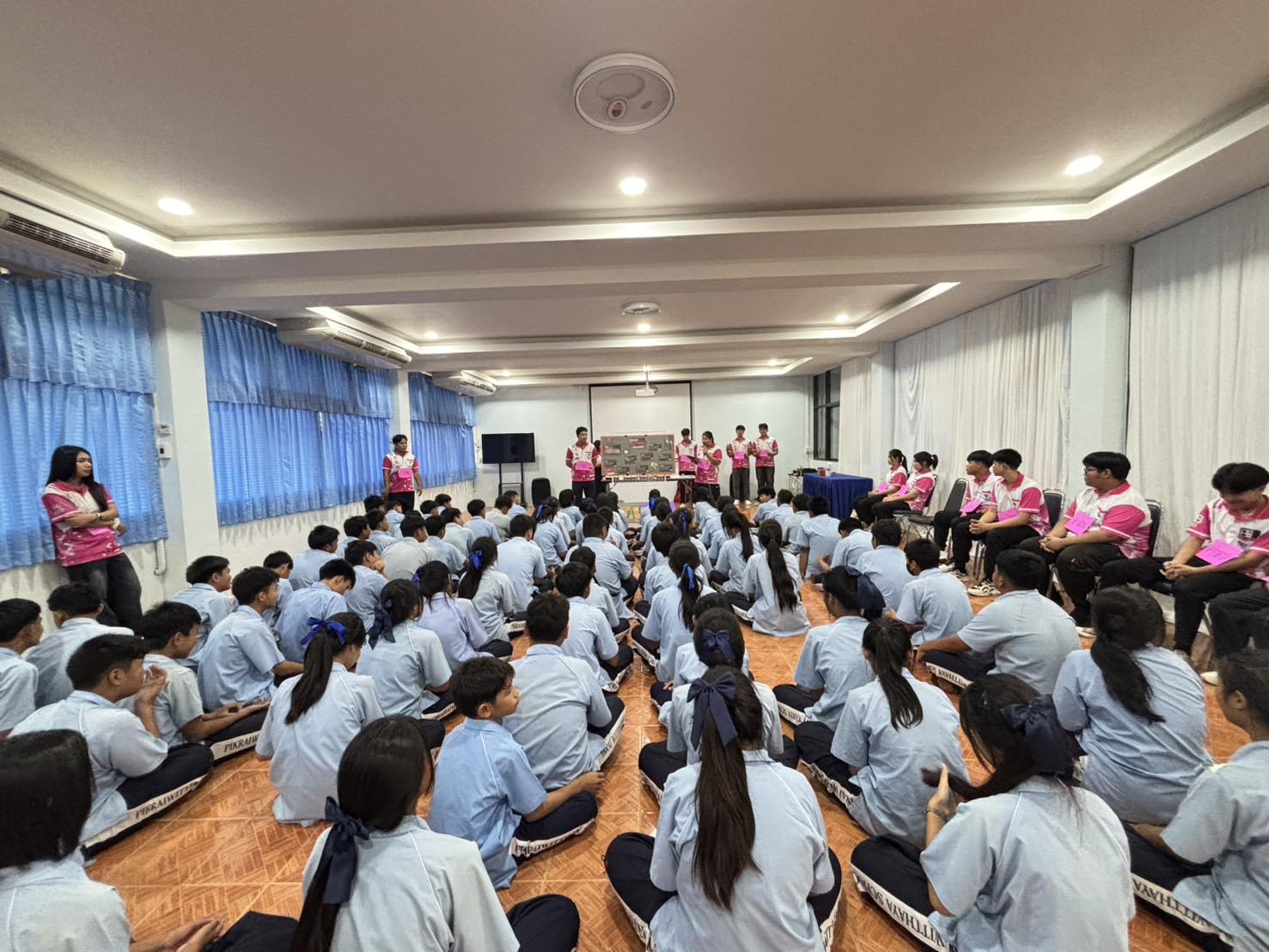 108. วันที่ 29 สค 2568 โปรแกรมคอมพิวเตอร์จัดค่าย ณ รร.พิไกรวิทยา
