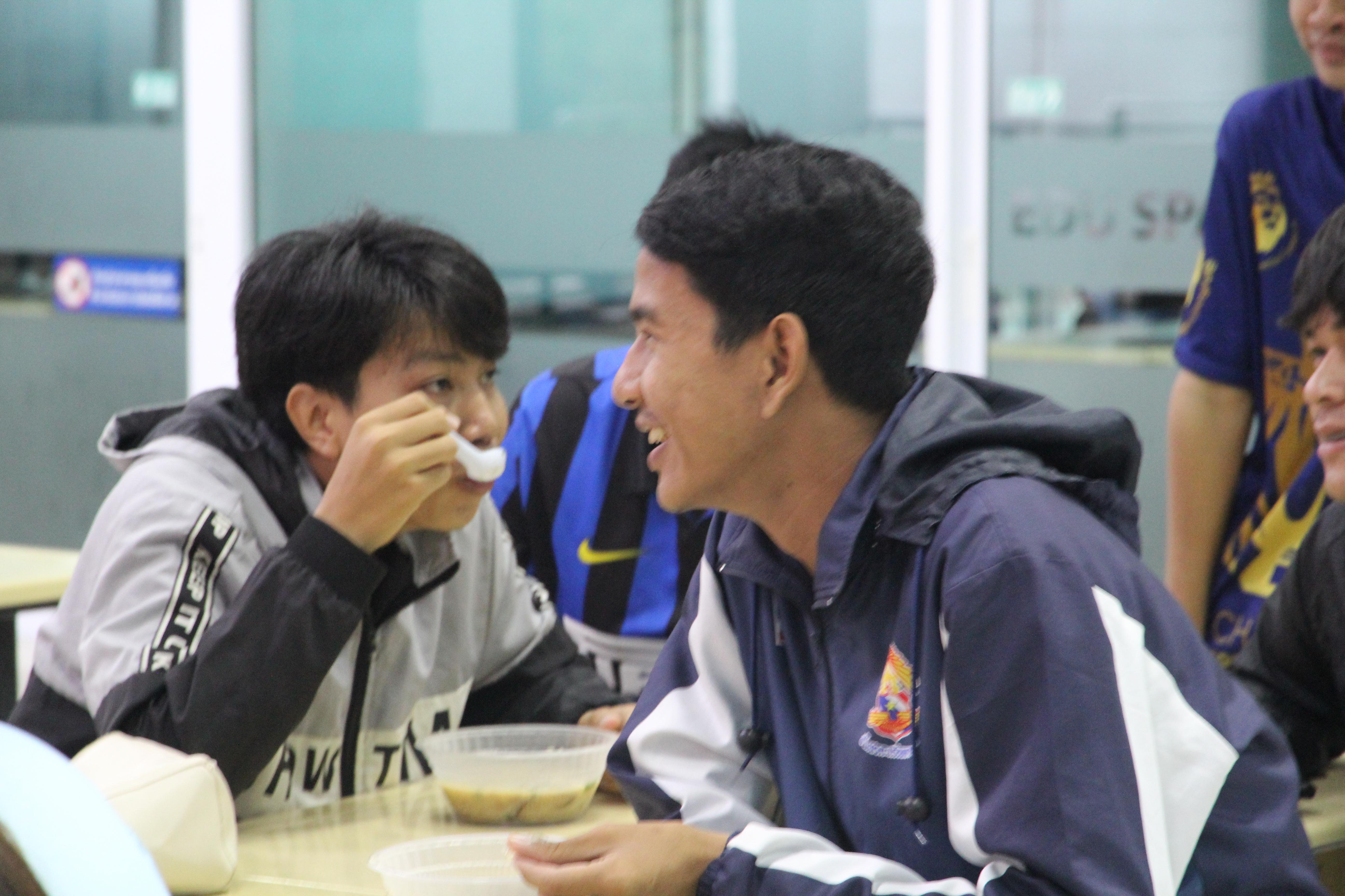 23. กิจกรรมผูกข้อมือ 68