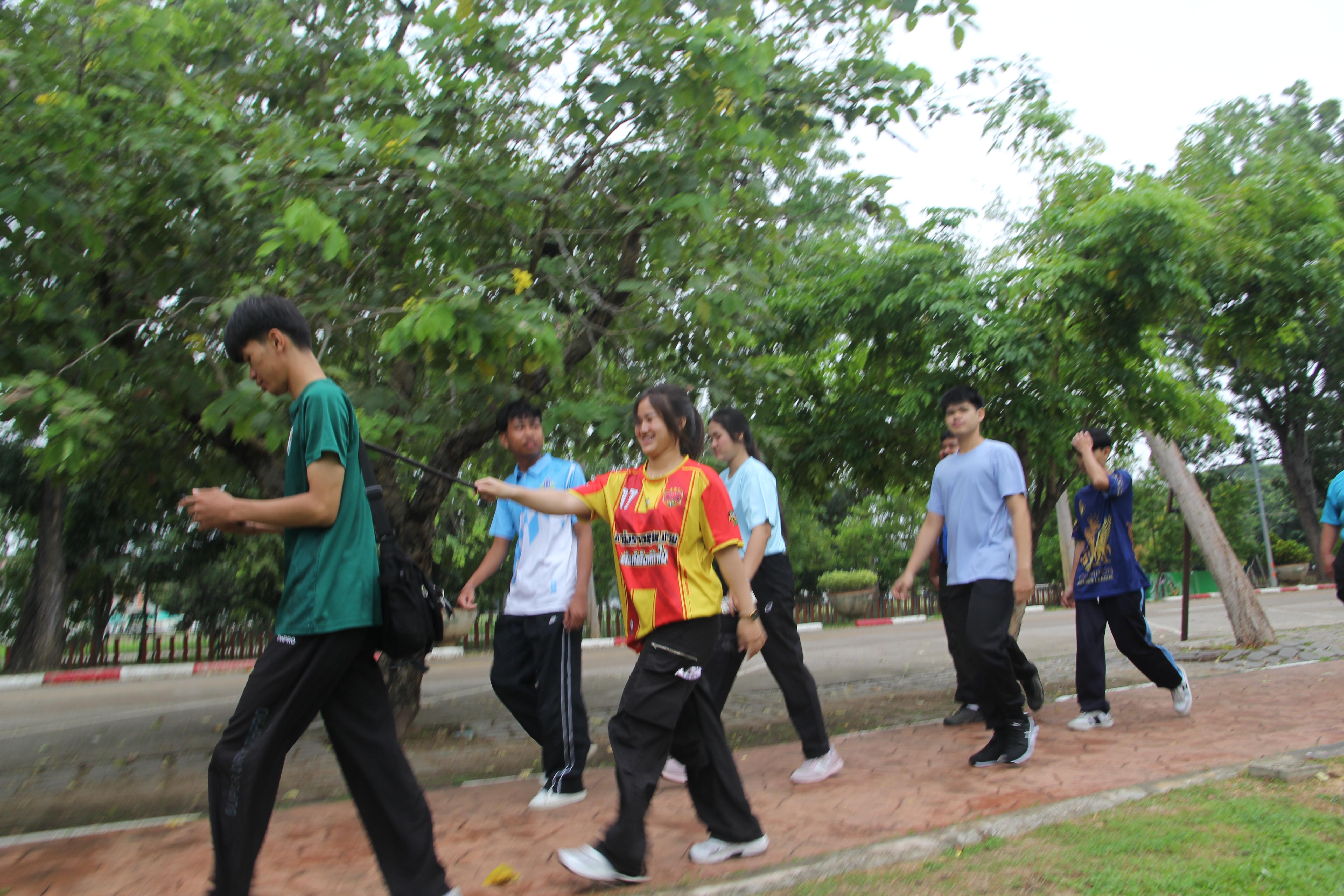 83. กิจกรรมผูกข้อมือ 68