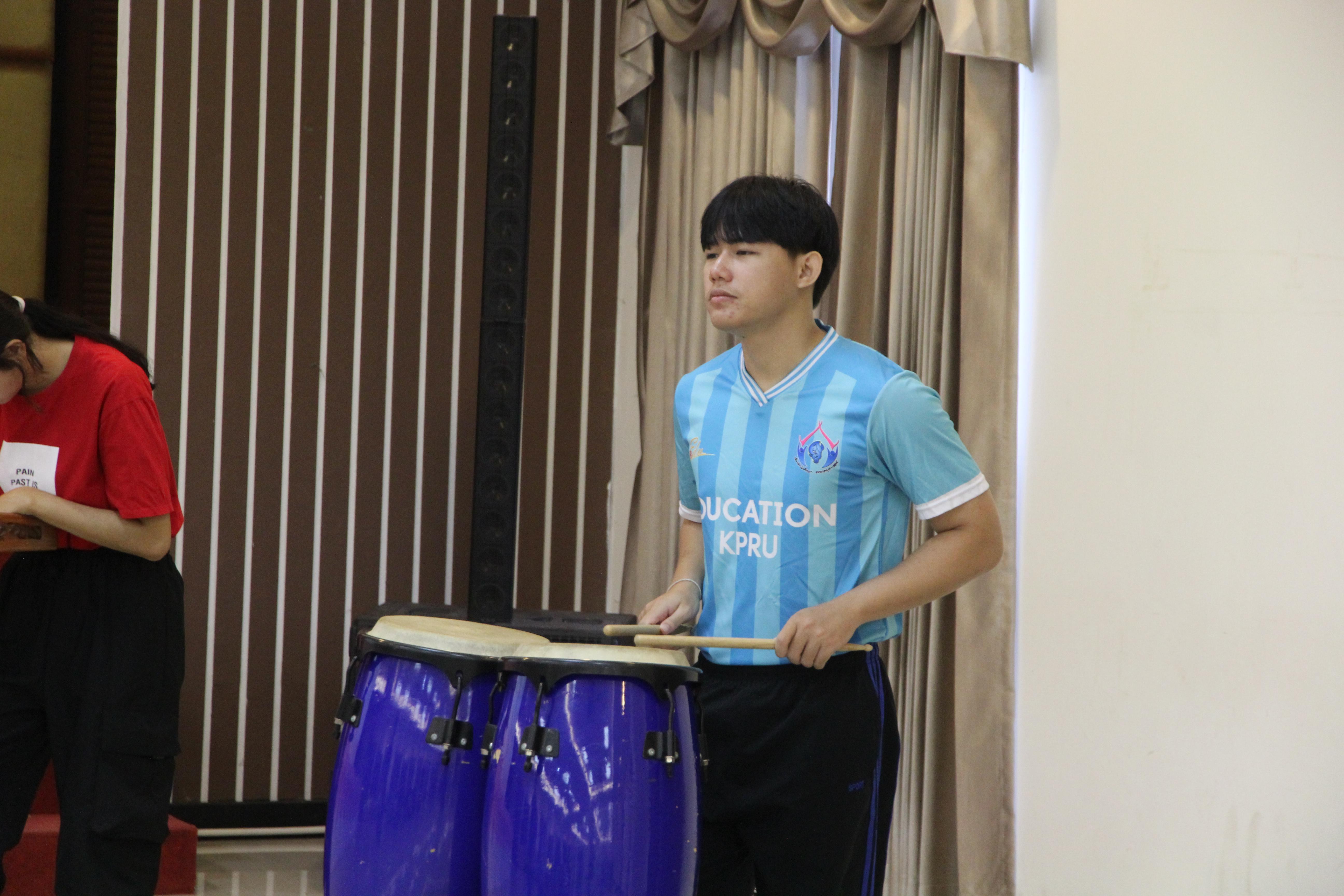 167. กิจกรรมผูกข้อมือ 68