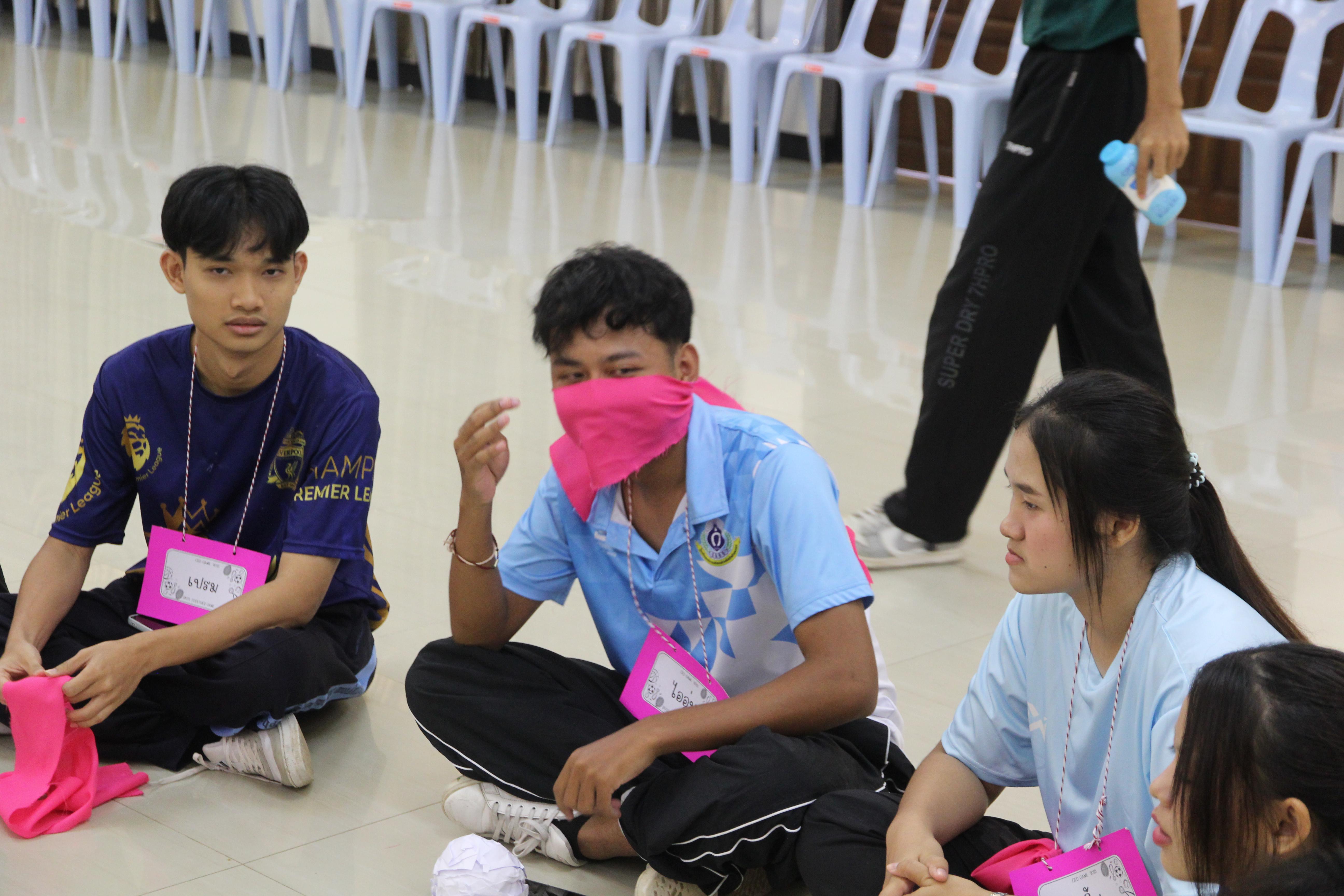 217. กิจกรรมผูกข้อมือ 68