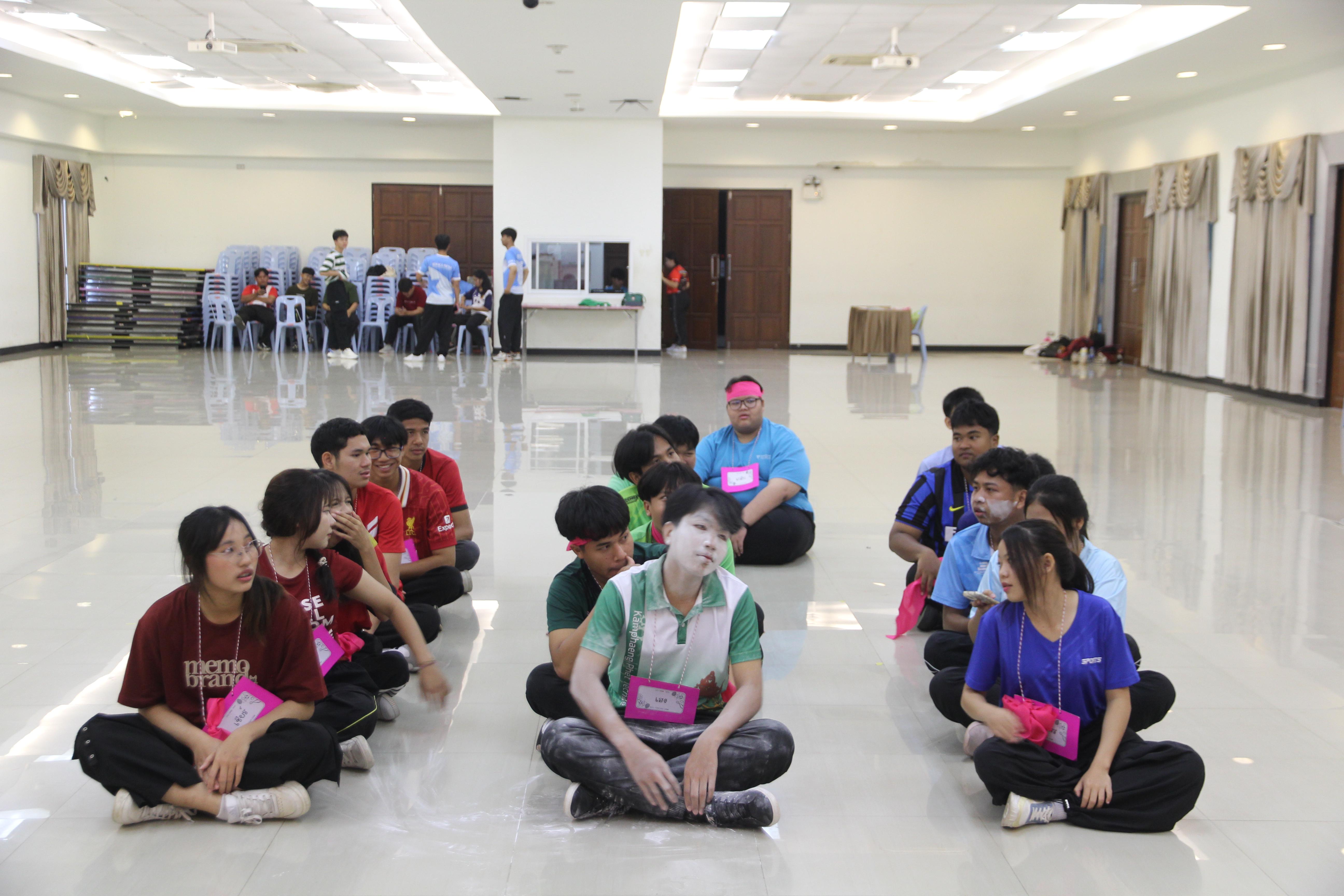 292. กิจกรรมผูกข้อมือ 68