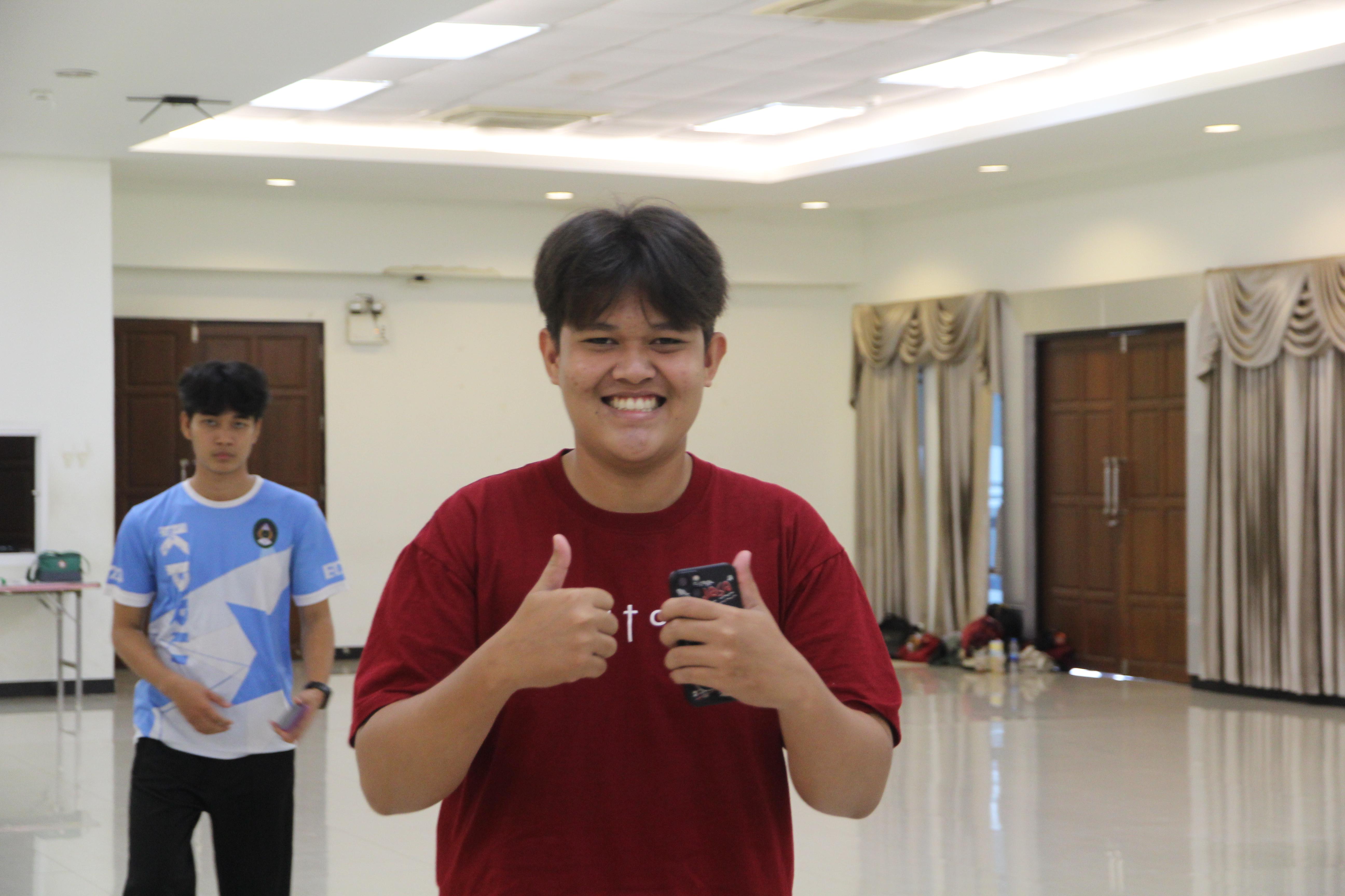304. กิจกรรมผูกข้อมือ 68