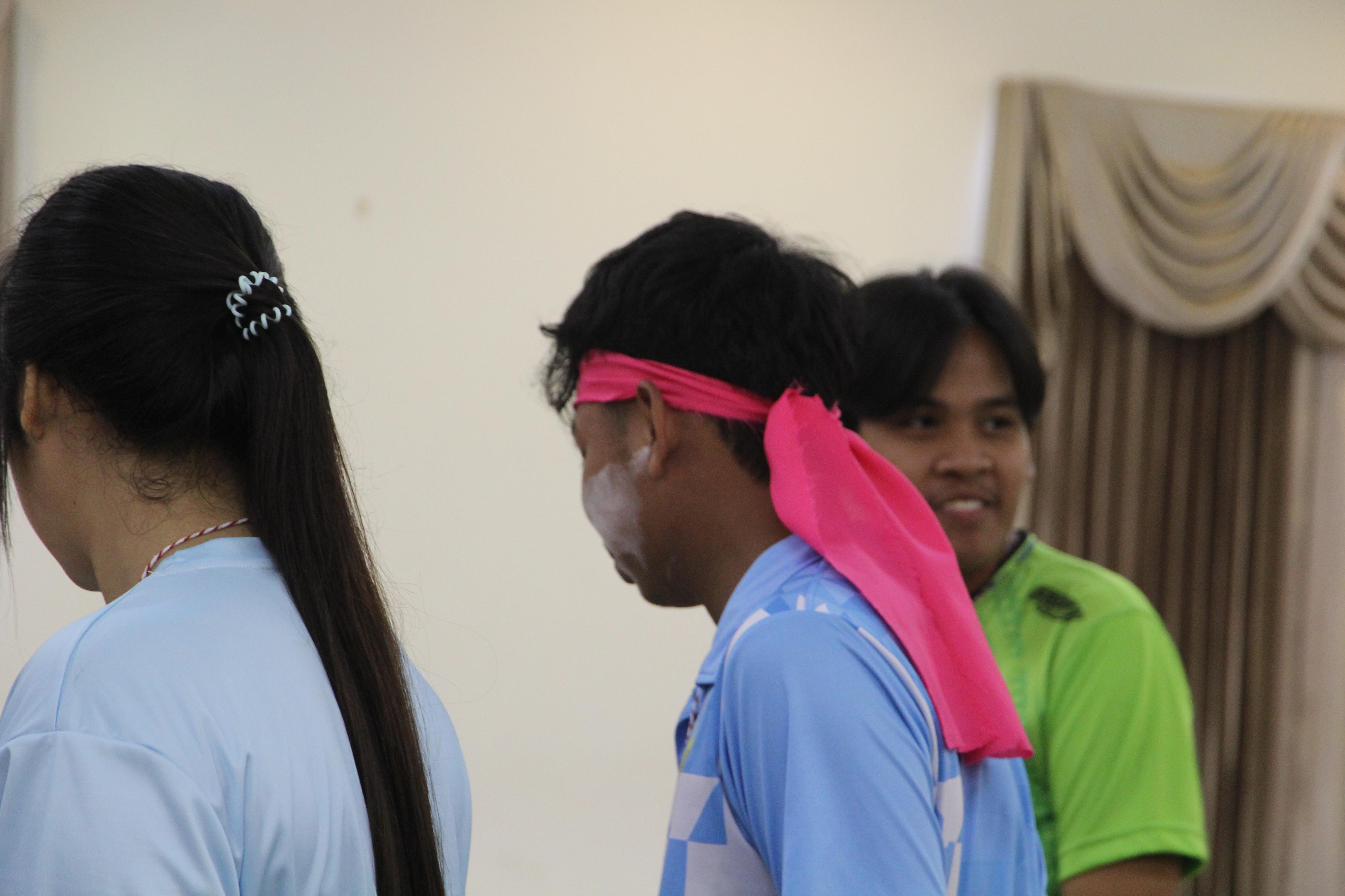 342. กิจกรรมผูกข้อมือ 68