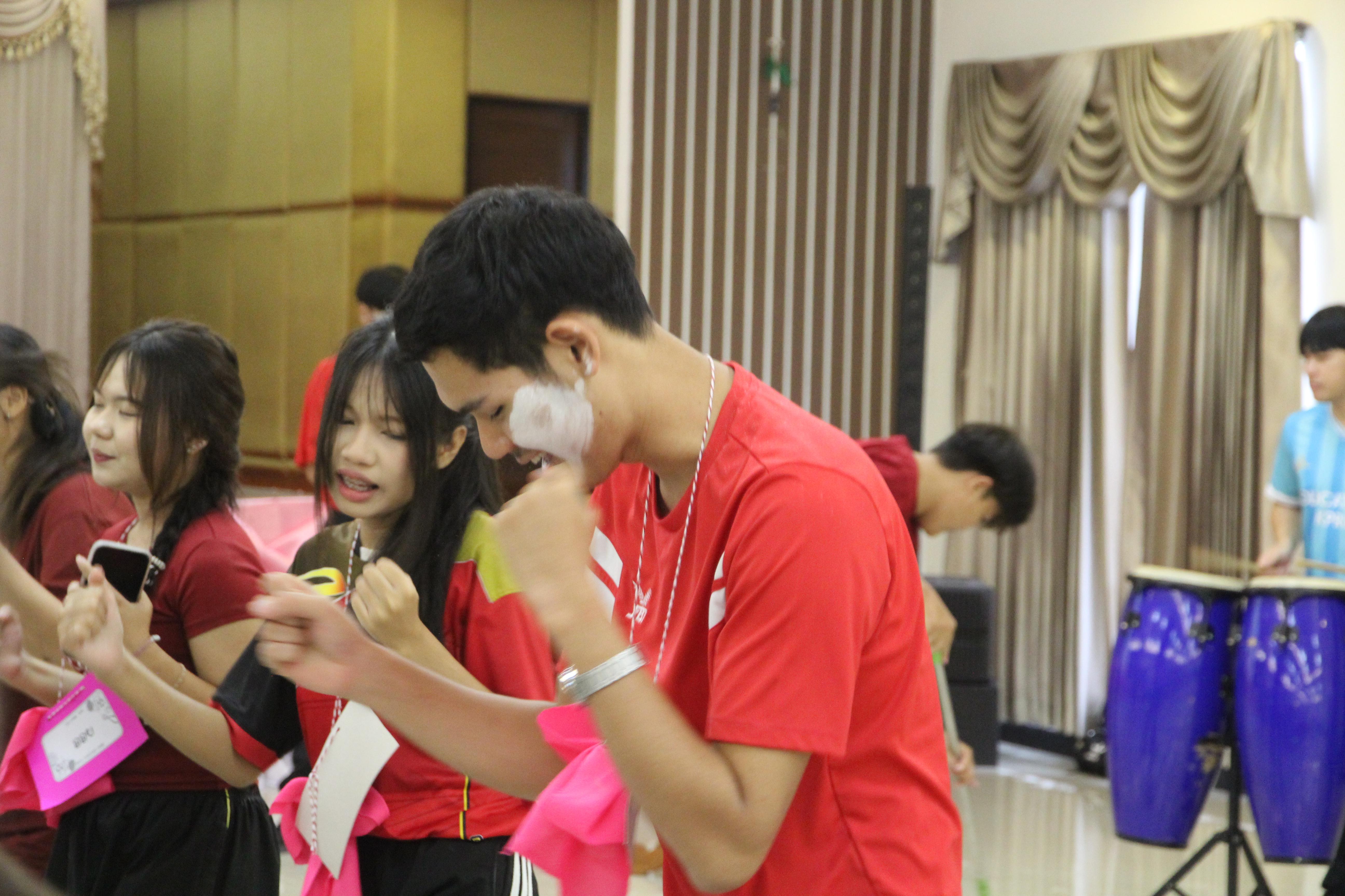 409. กิจกรรมผูกข้อมือ 68