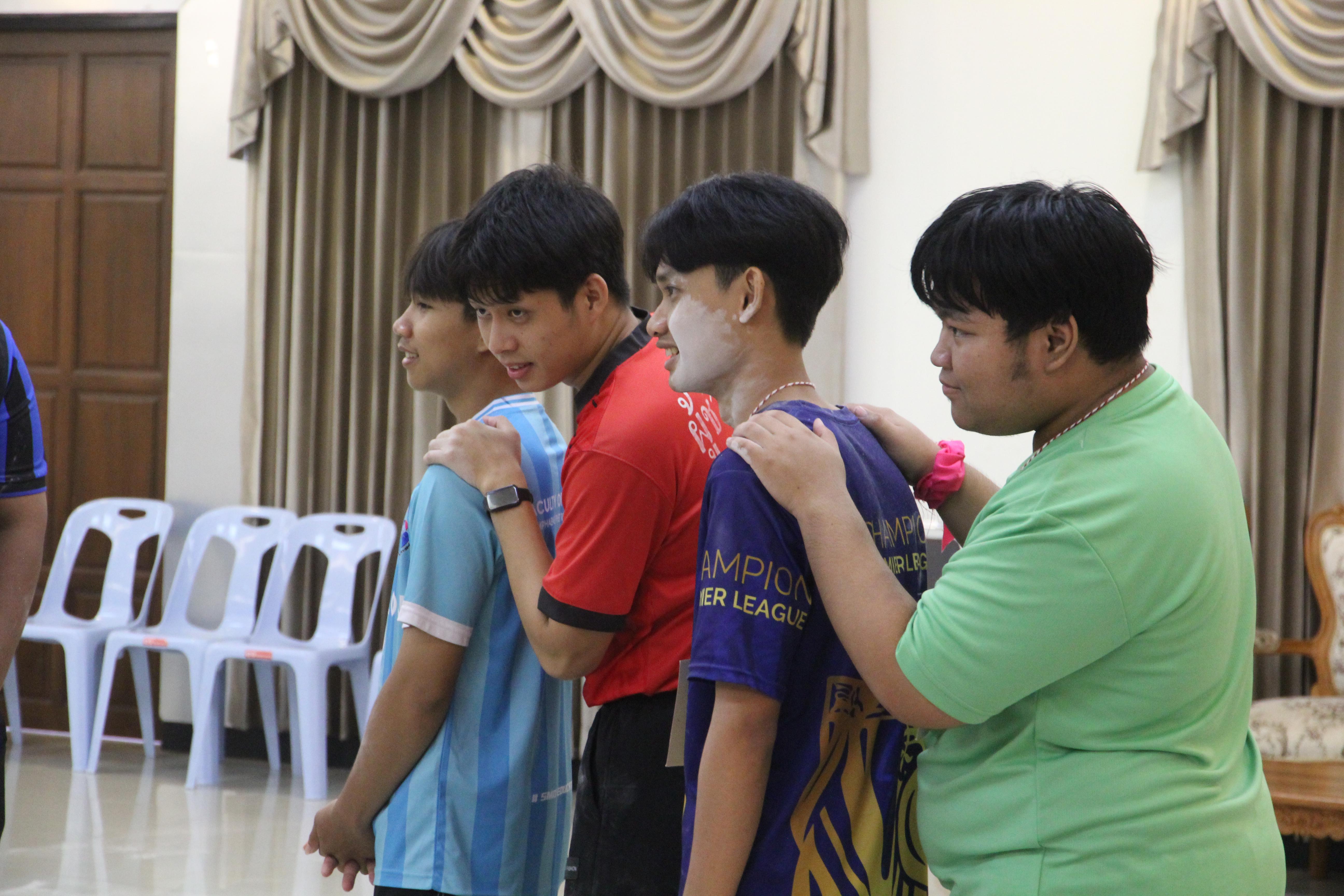 416. กิจกรรมผูกข้อมือ 68