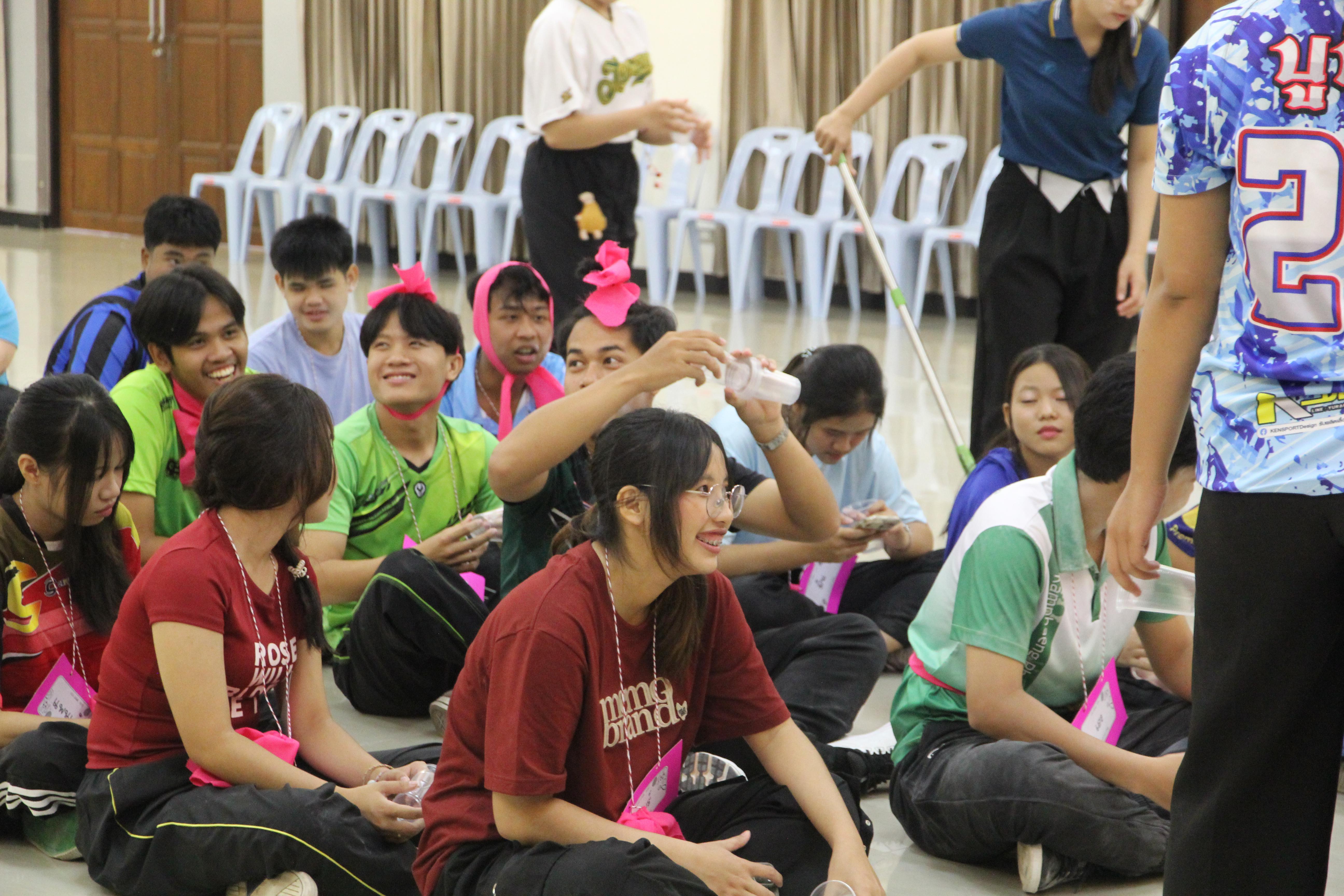 550. กิจกรรมผูกข้อมือ 68