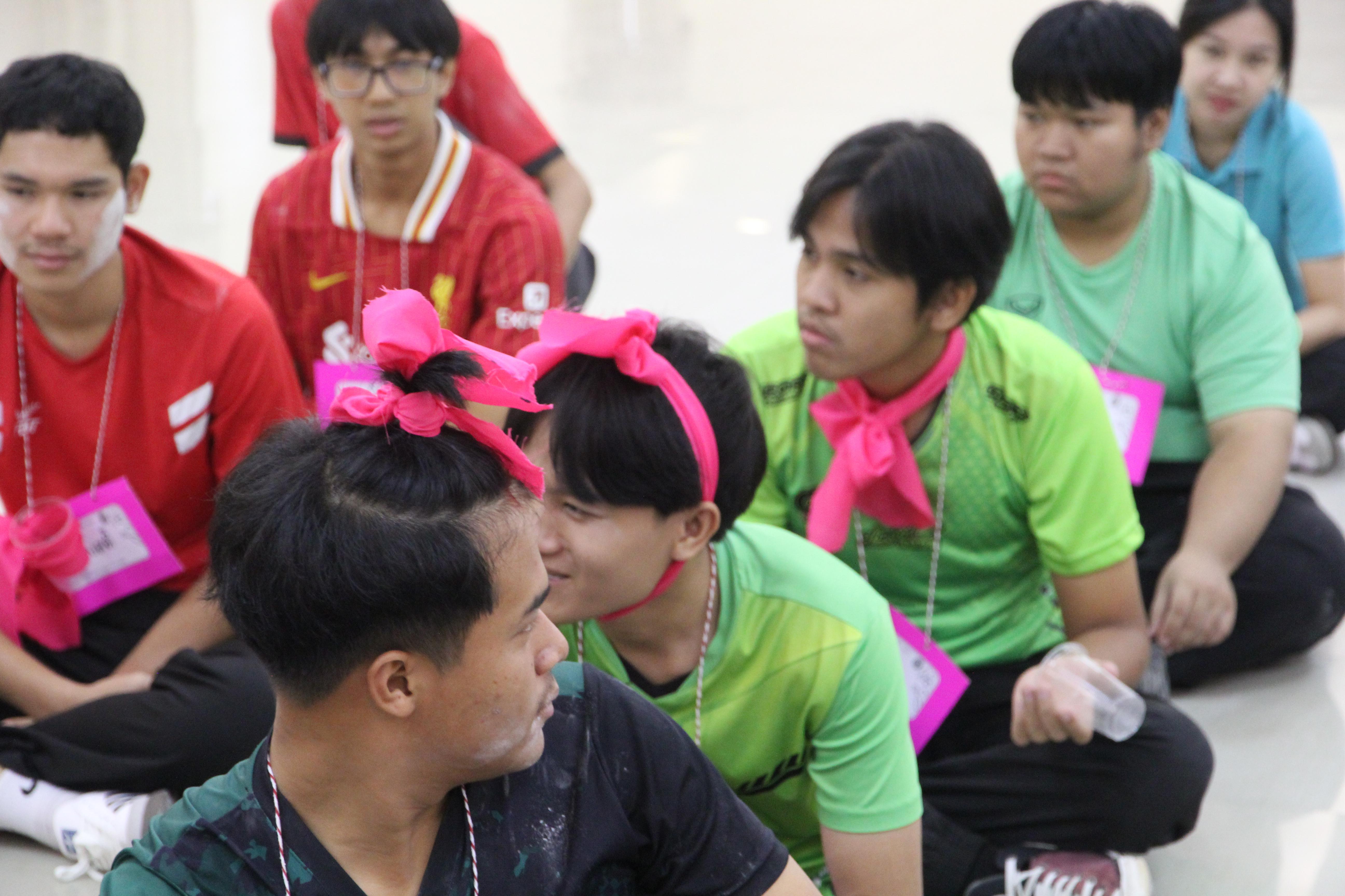 570. กิจกรรมผูกข้อมือ 68