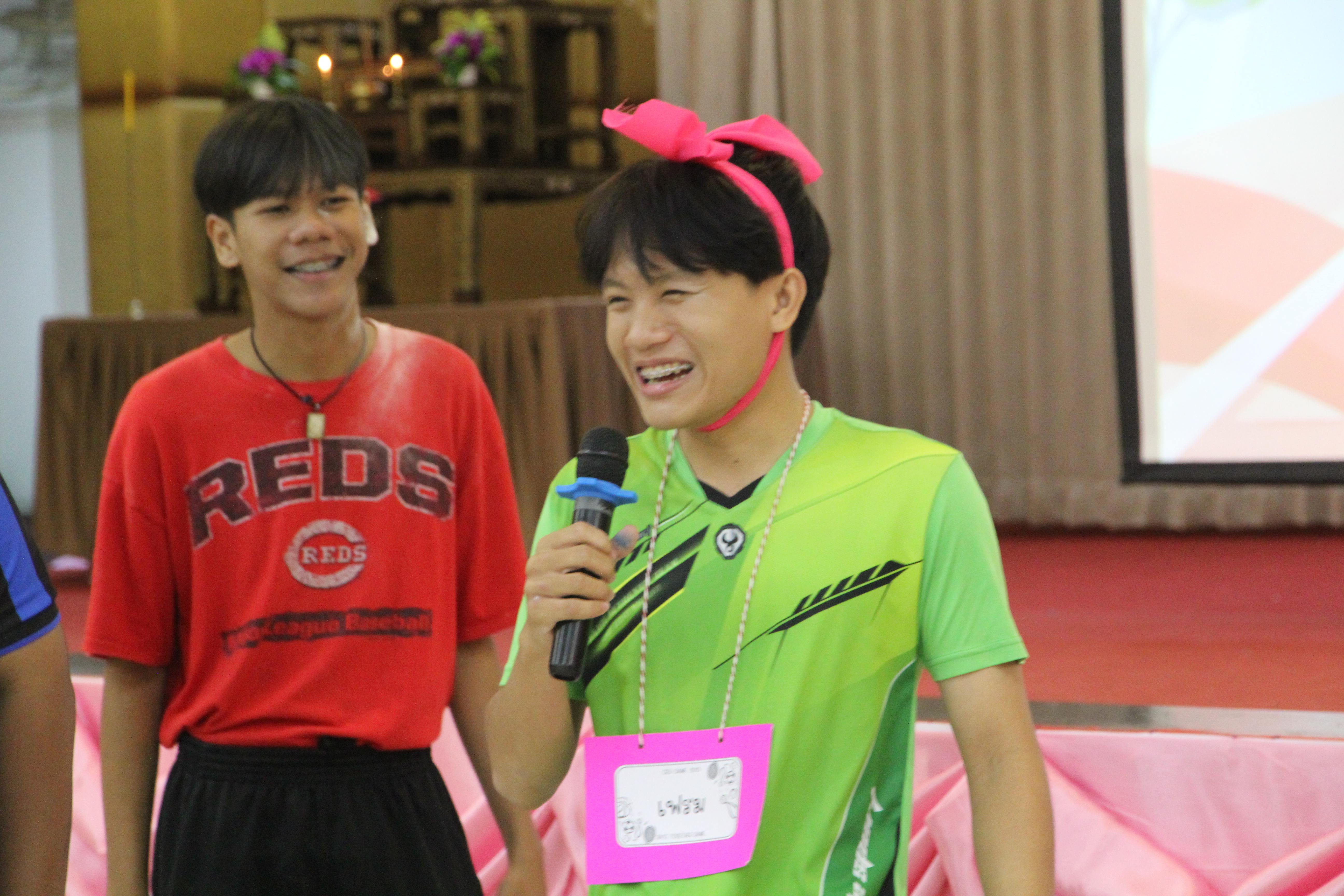 589. กิจกรรมผูกข้อมือ 68