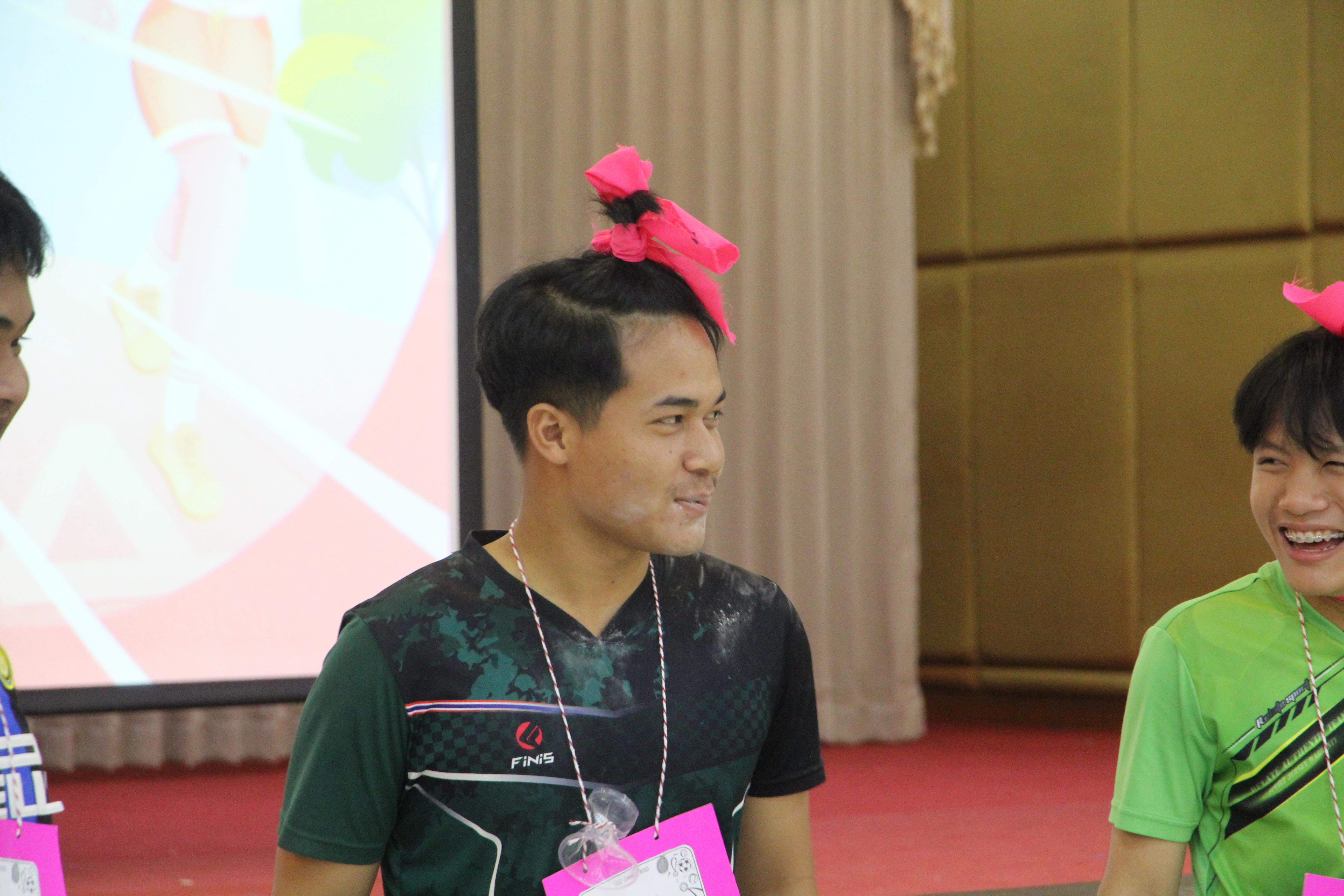 598. กิจกรรมผูกข้อมือ 68