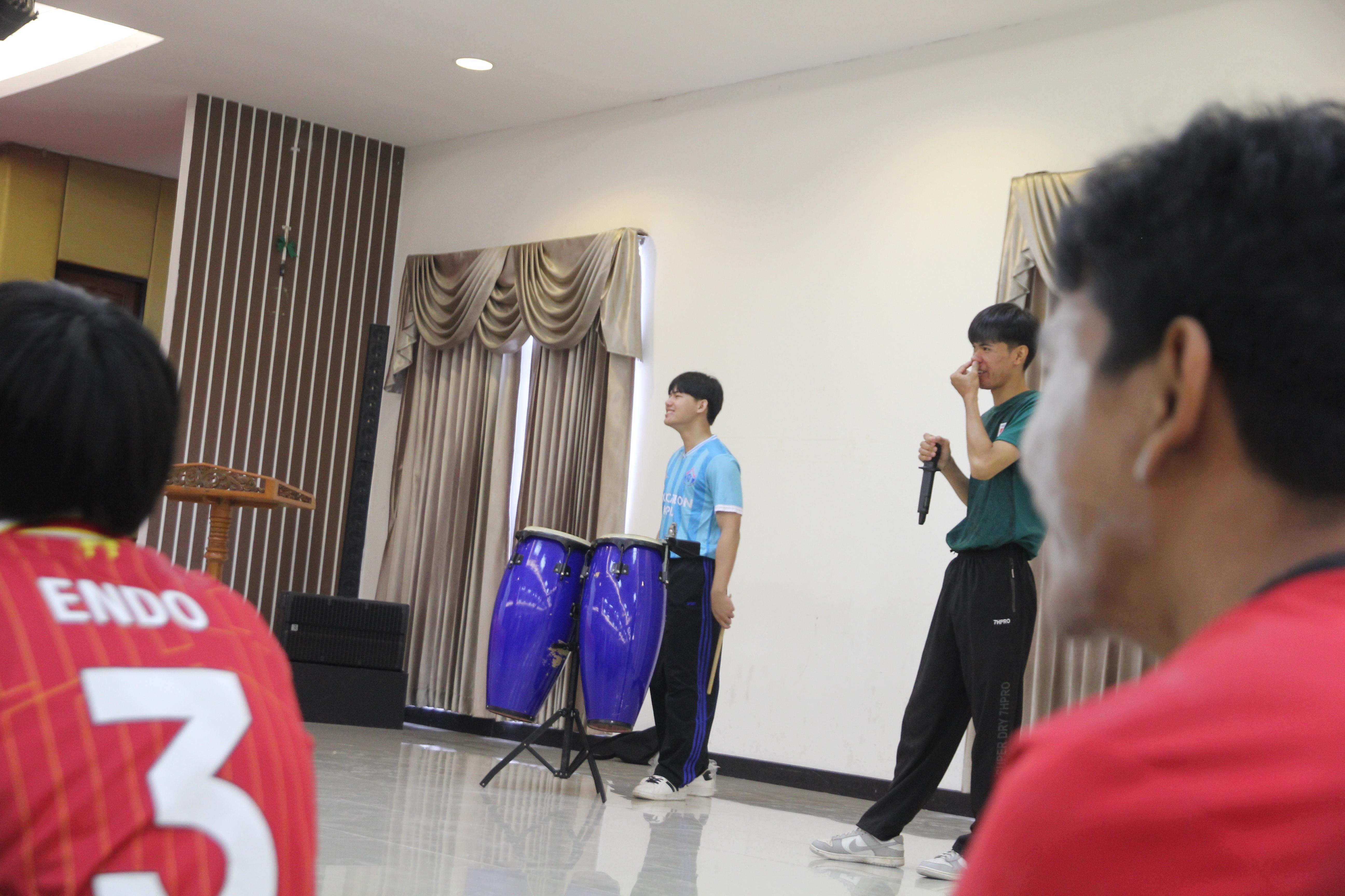 637. กิจกรรมผูกข้อมือ 68