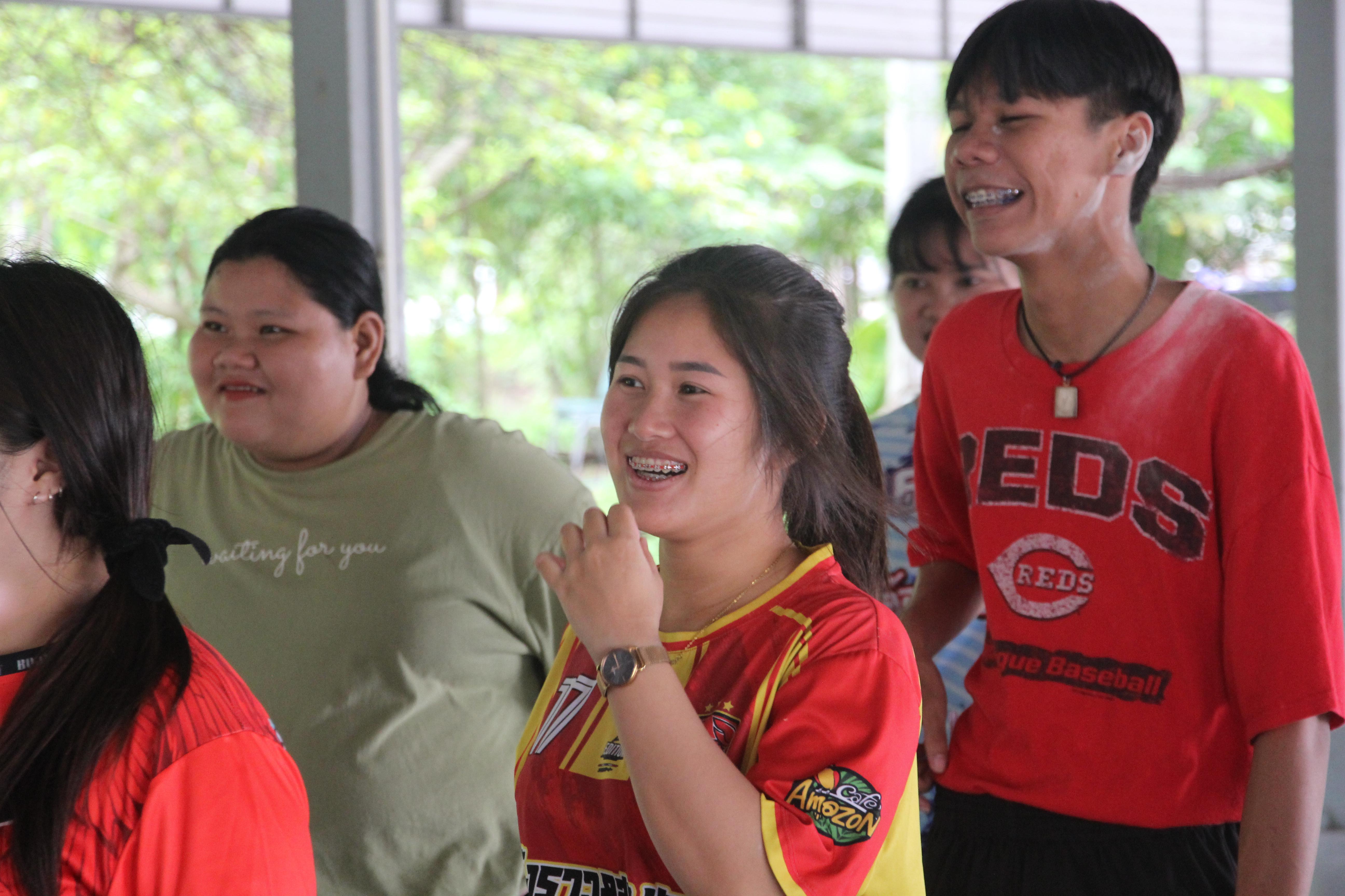 665. กิจกรรมผูกข้อมือ 68