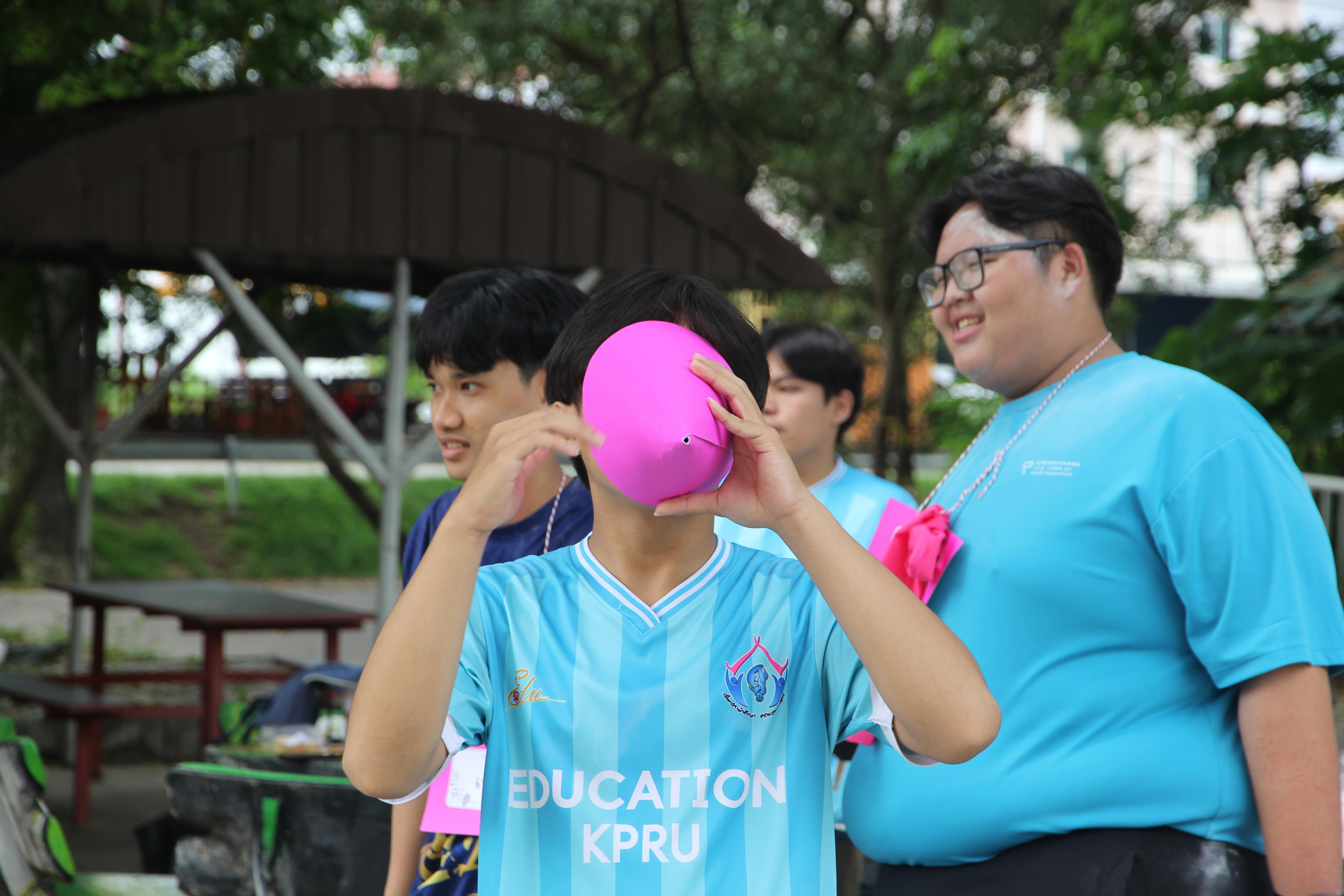683. กิจกรรมผูกข้อมือ 68