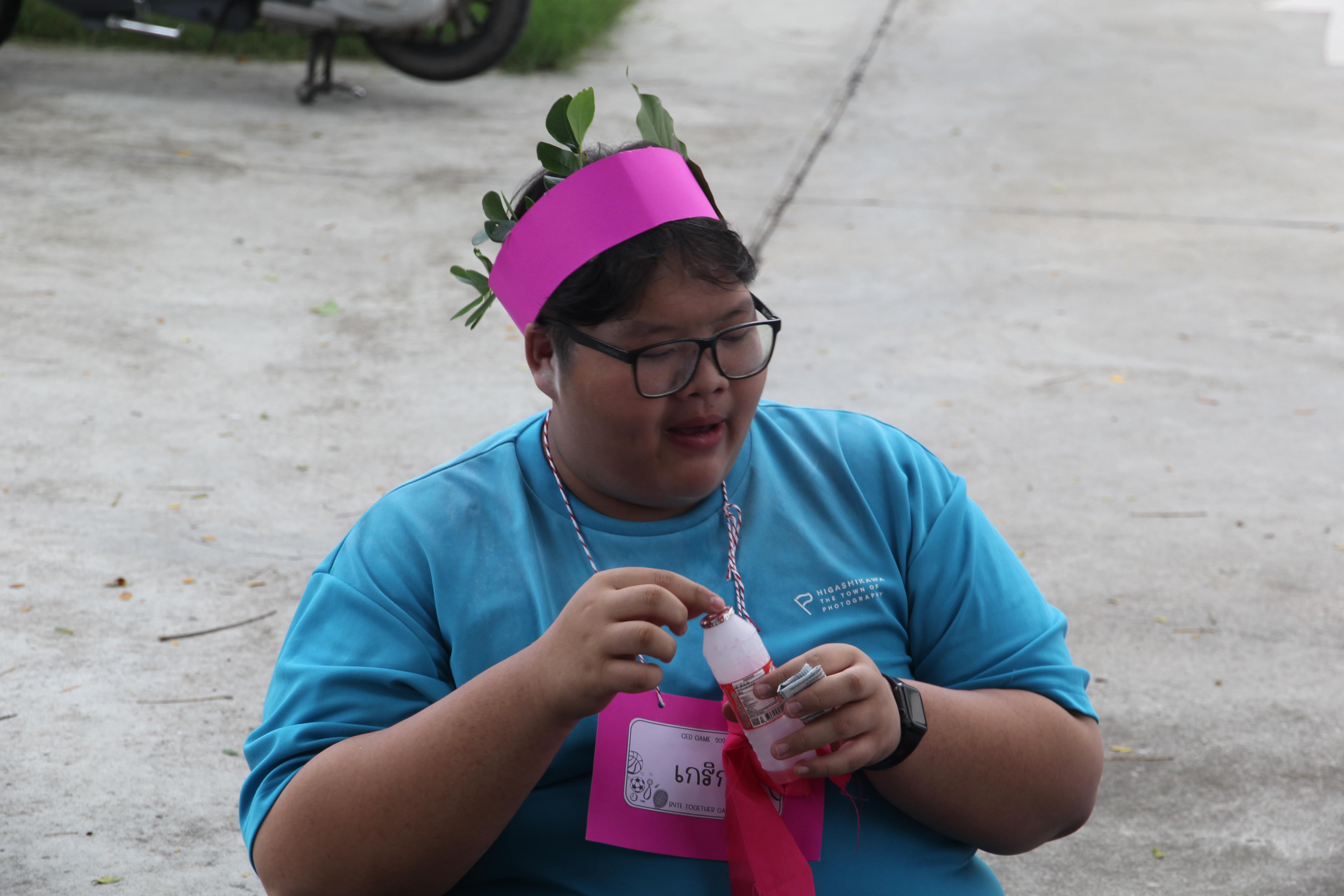 718. กิจกรรมผูกข้อมือ 68