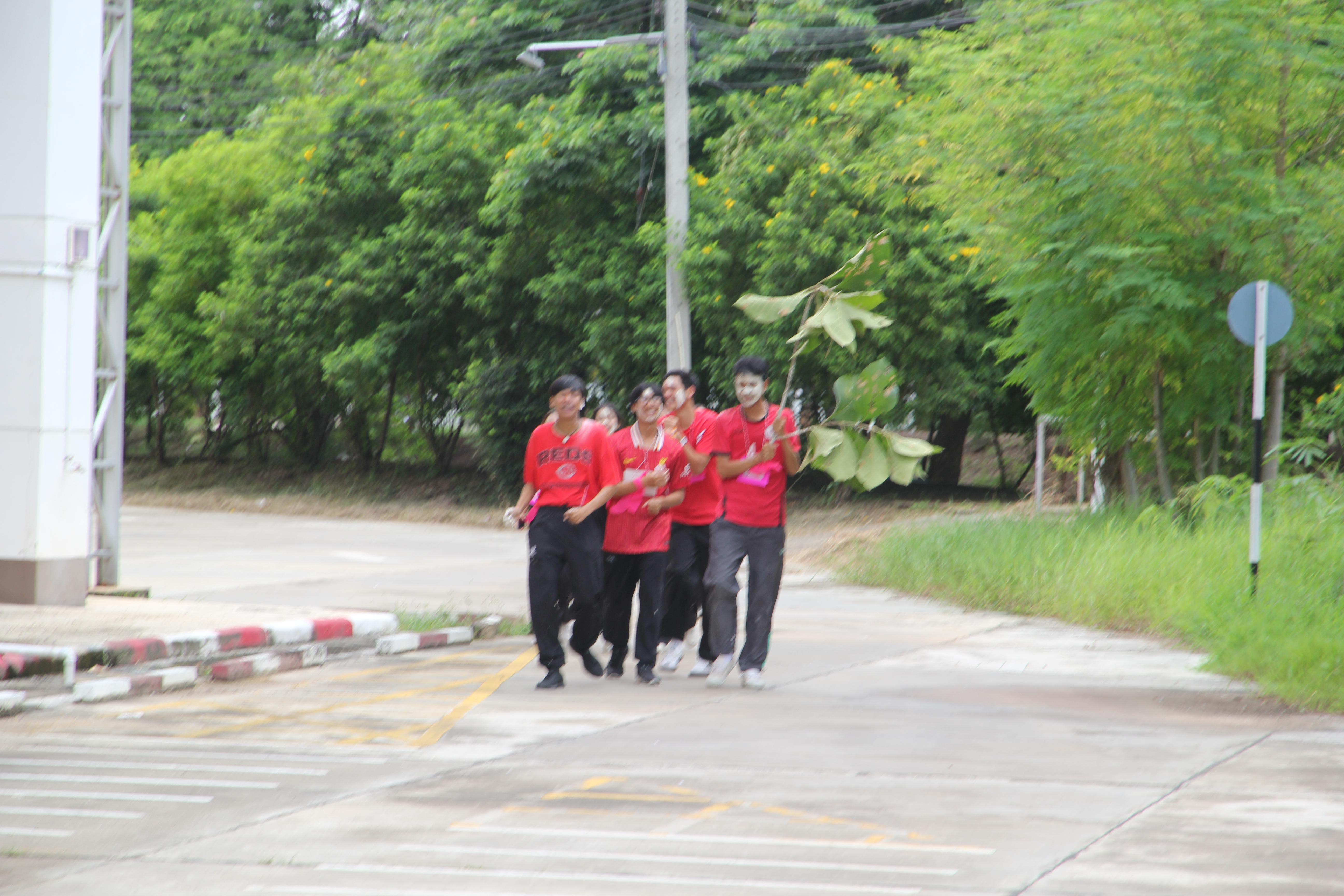 738. กิจกรรมผูกข้อมือ 68