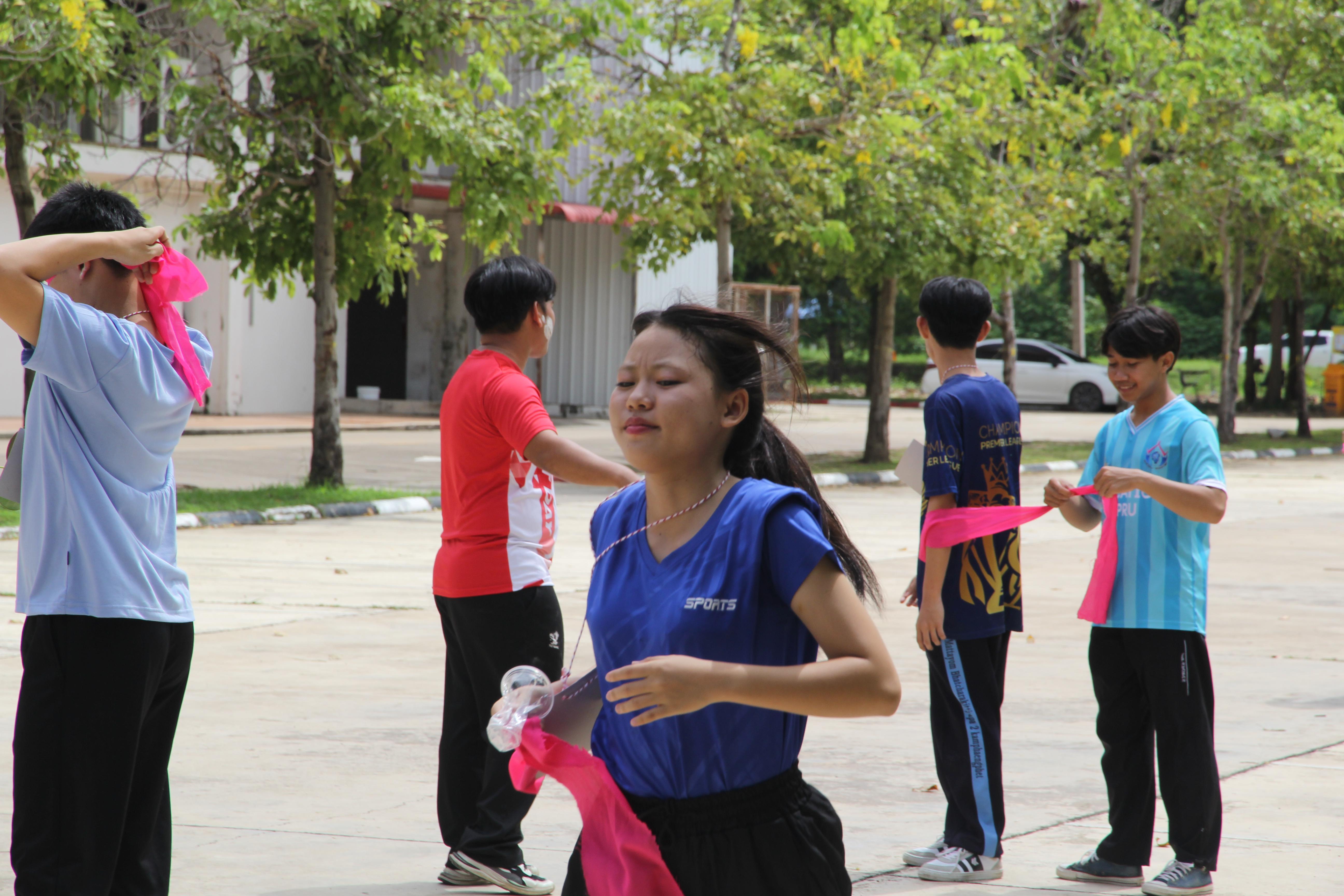 770. กิจกรรมผูกข้อมือ 68