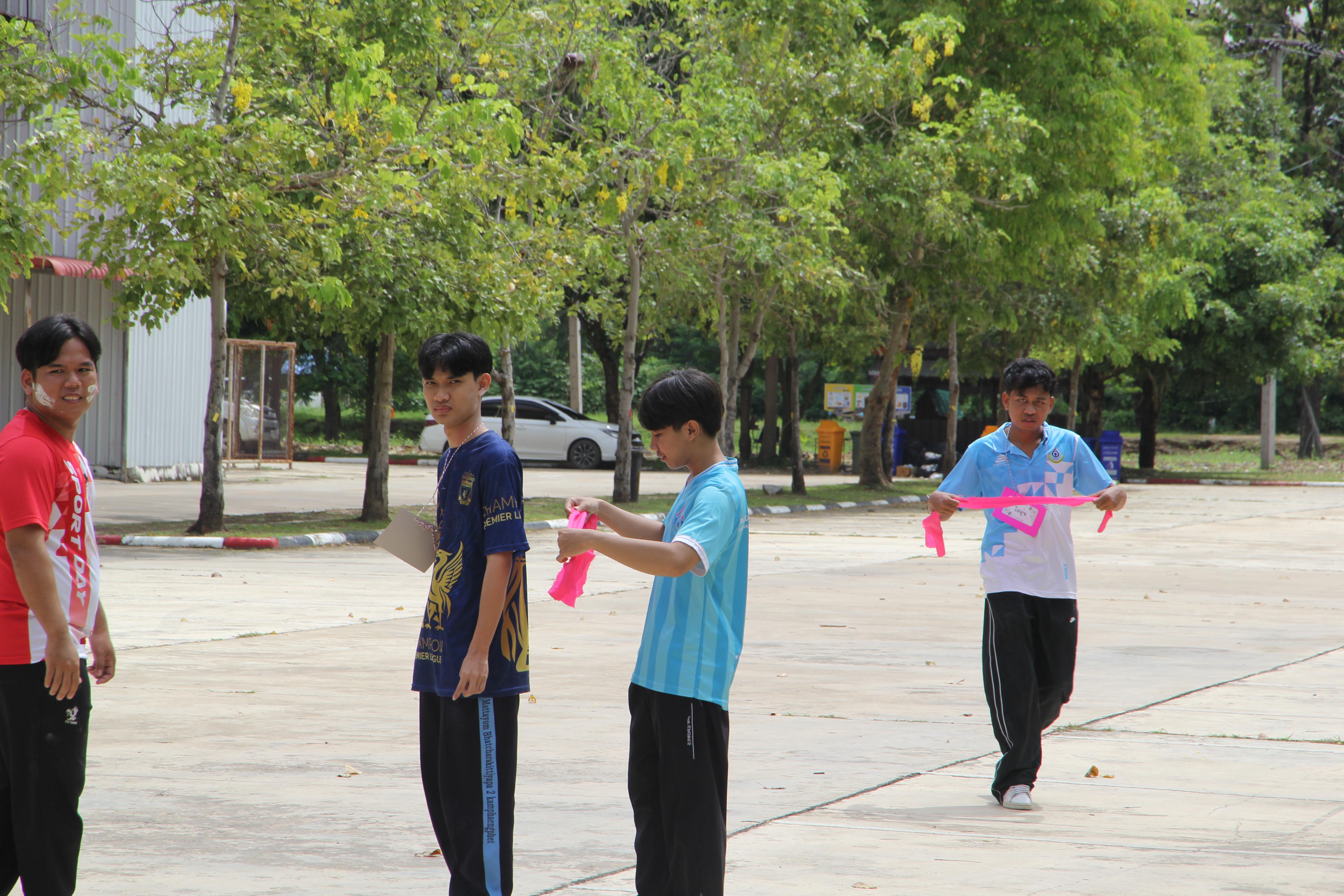 771. กิจกรรมผูกข้อมือ 68