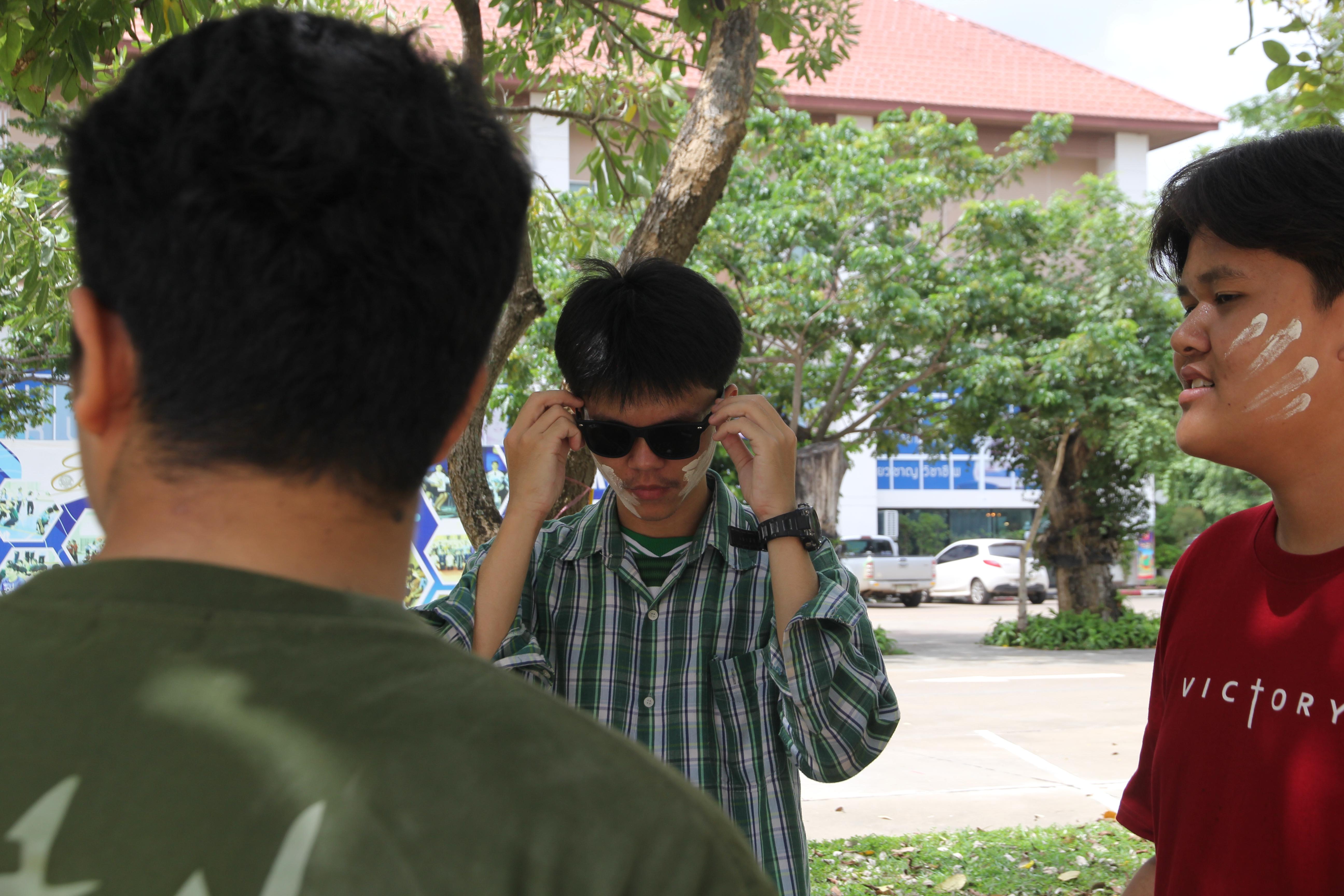 775. กิจกรรมผูกข้อมือ 68