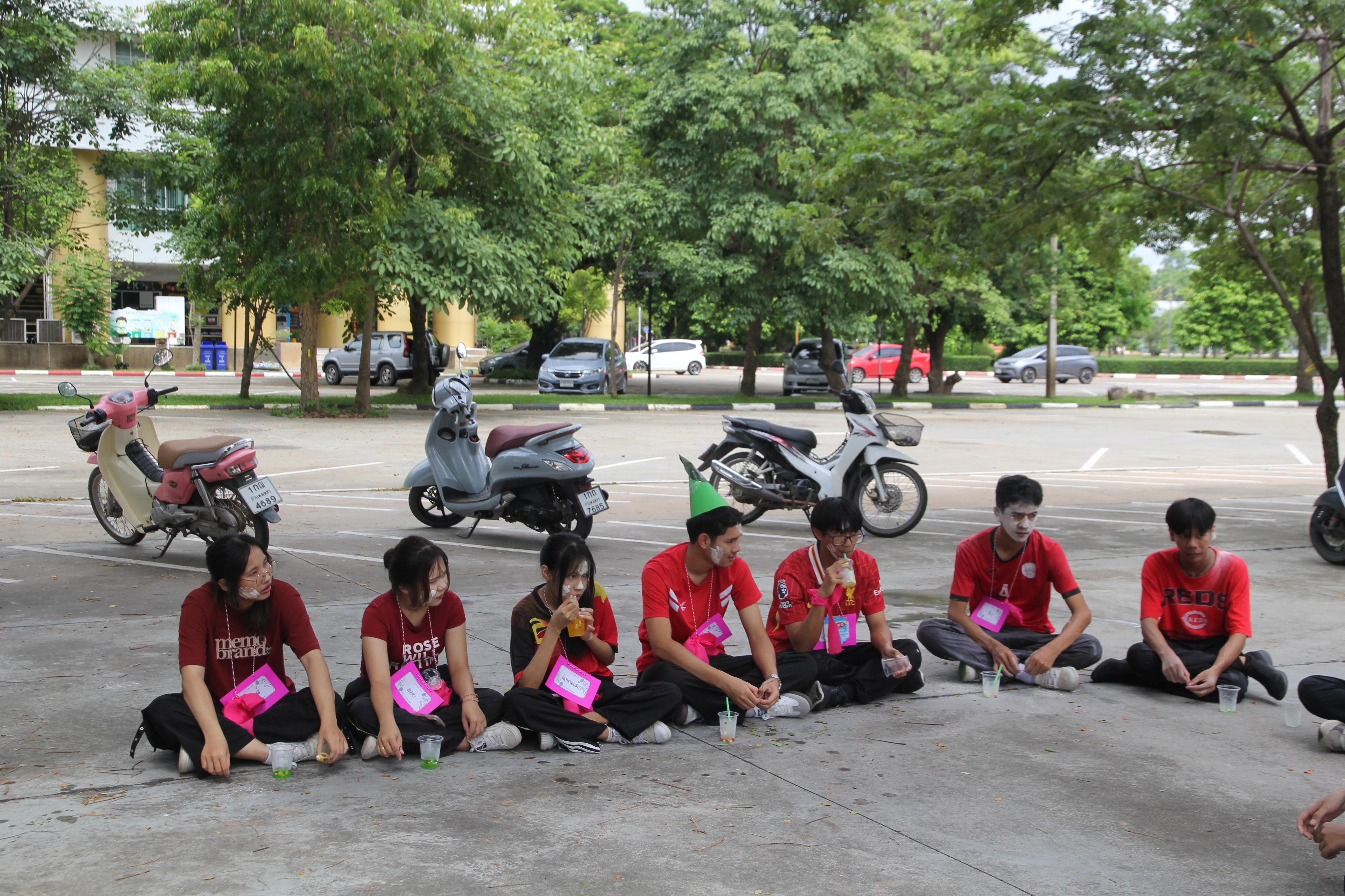 817. กิจกรรมผูกข้อมือ 68