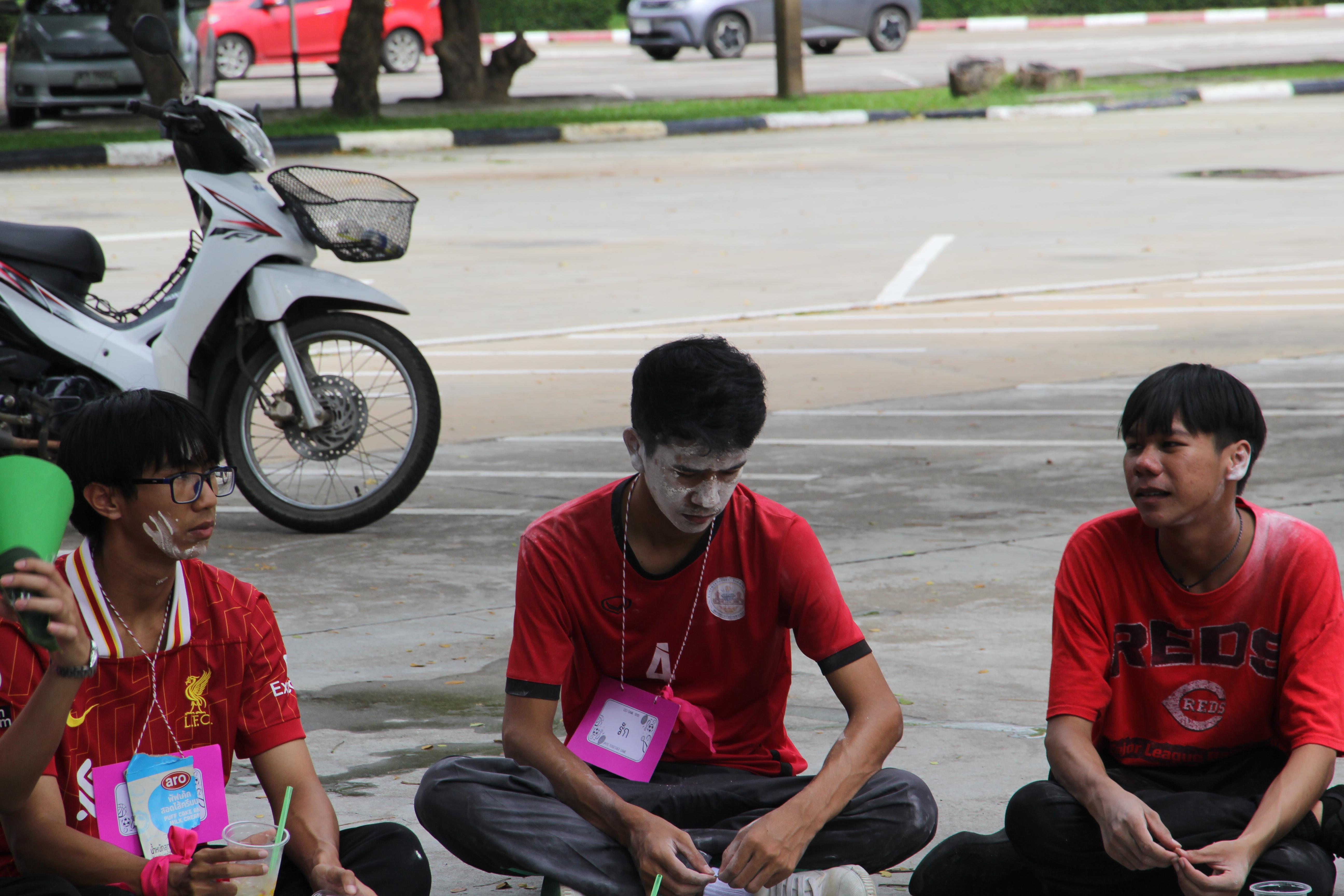 820. กิจกรรมผูกข้อมือ 68