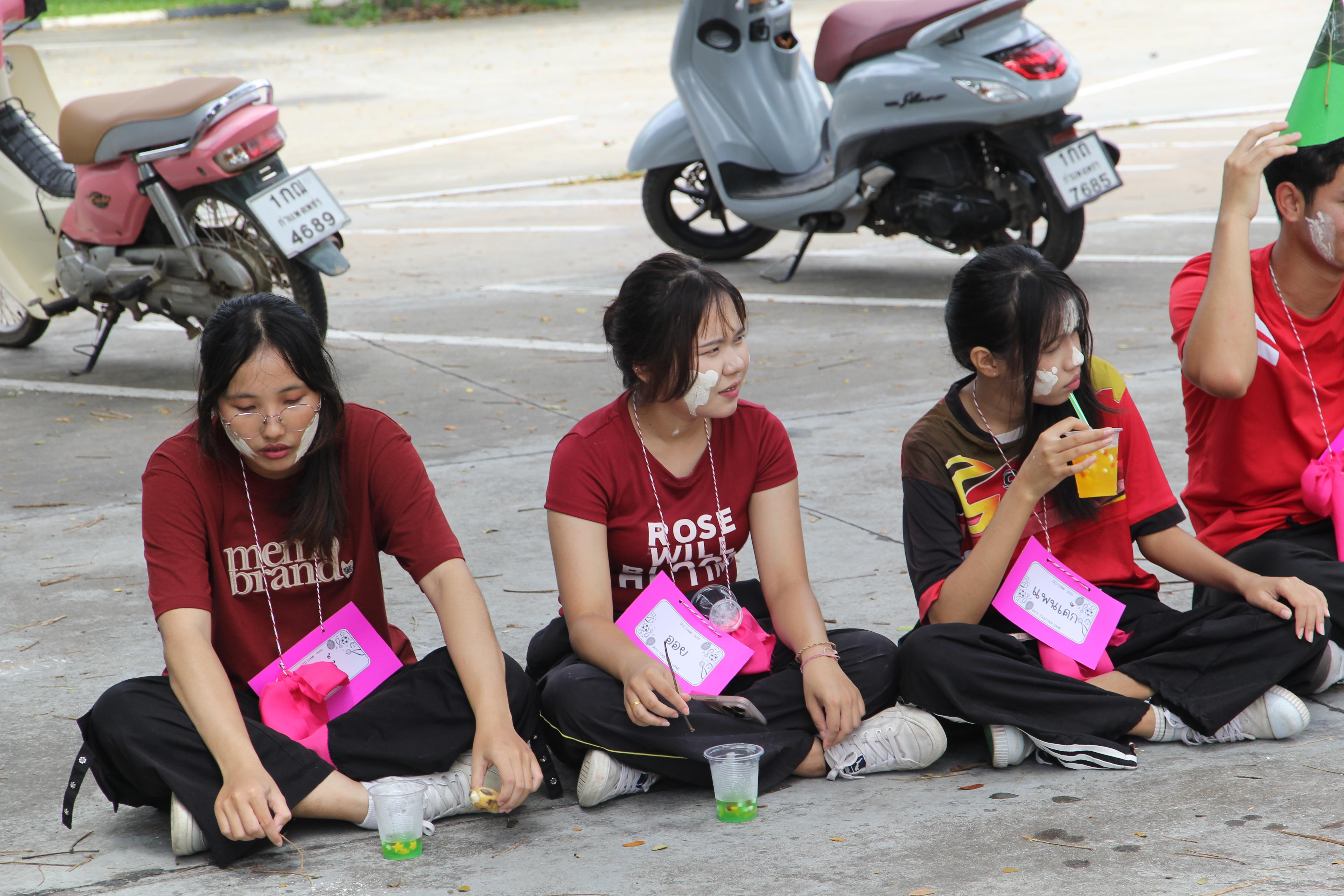822. กิจกรรมผูกข้อมือ 68