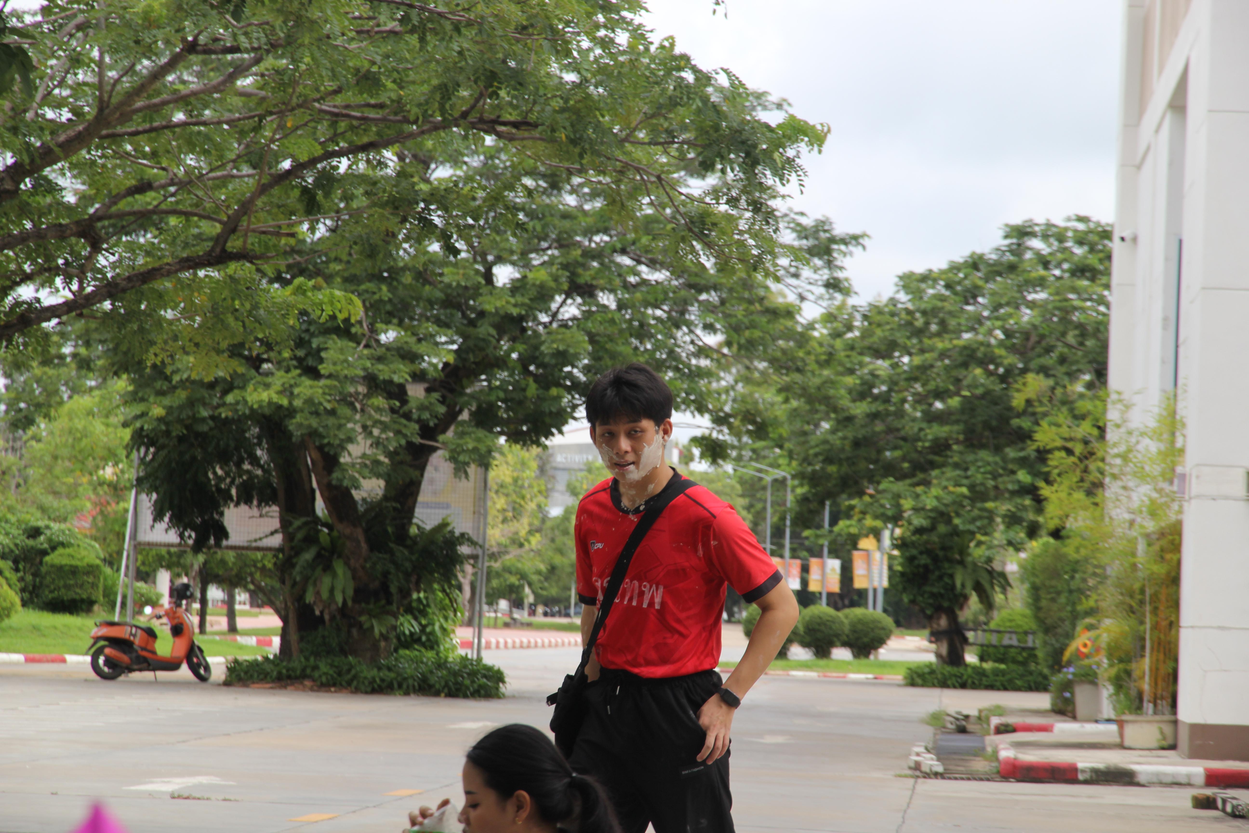 824. กิจกรรมผูกข้อมือ 68