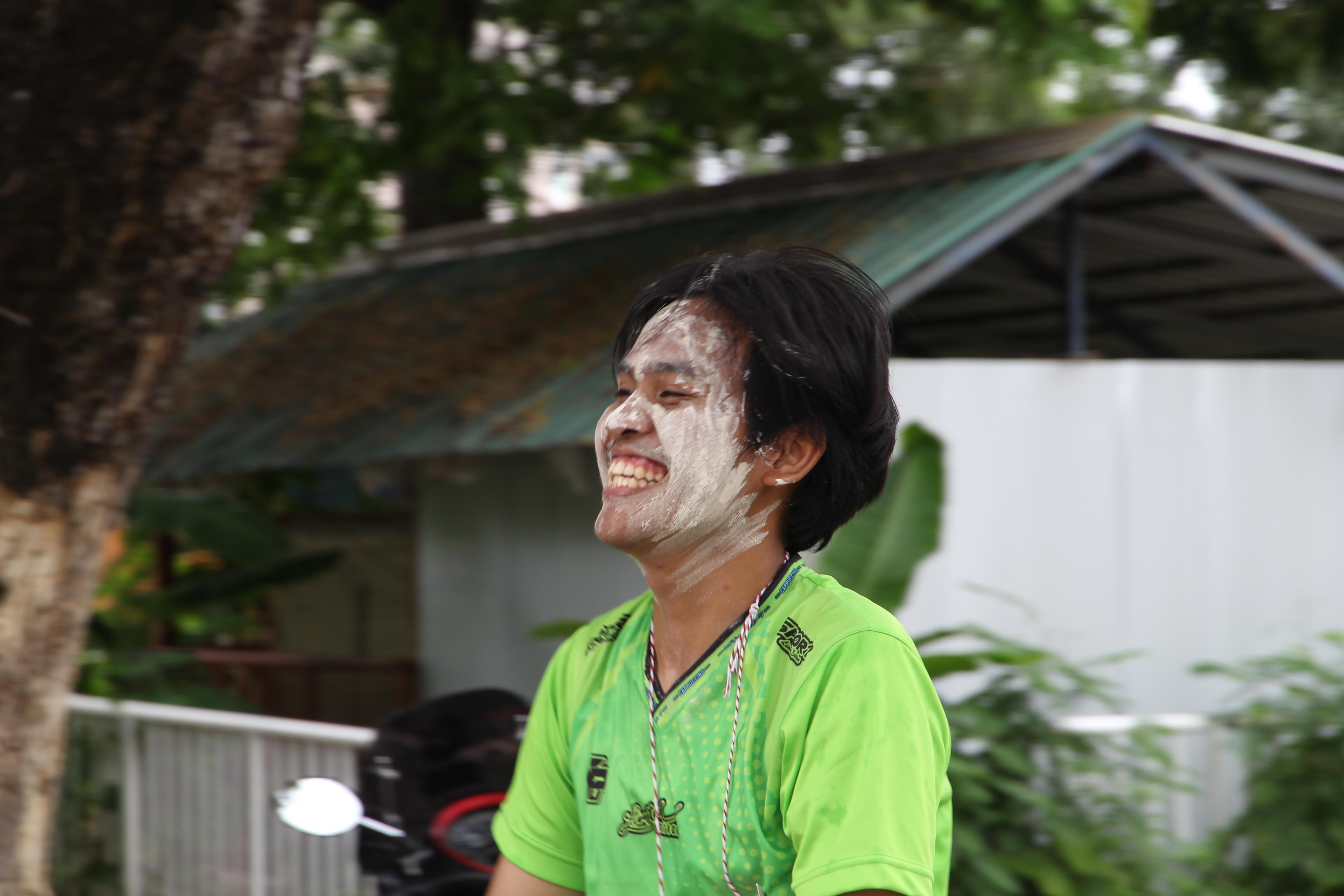 873. กิจกรรมผูกข้อมือ 68