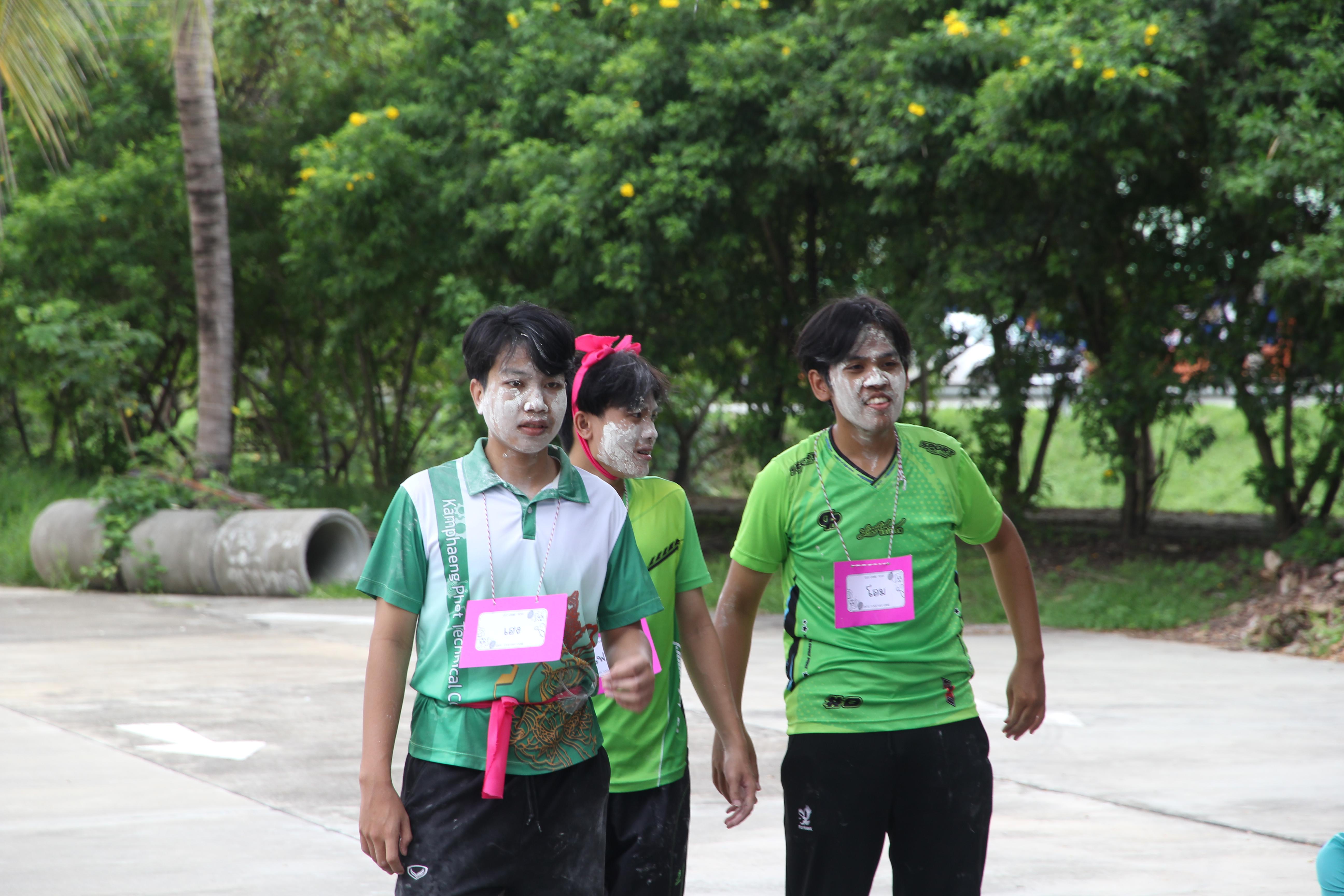 893. กิจกรรมผูกข้อมือ 68