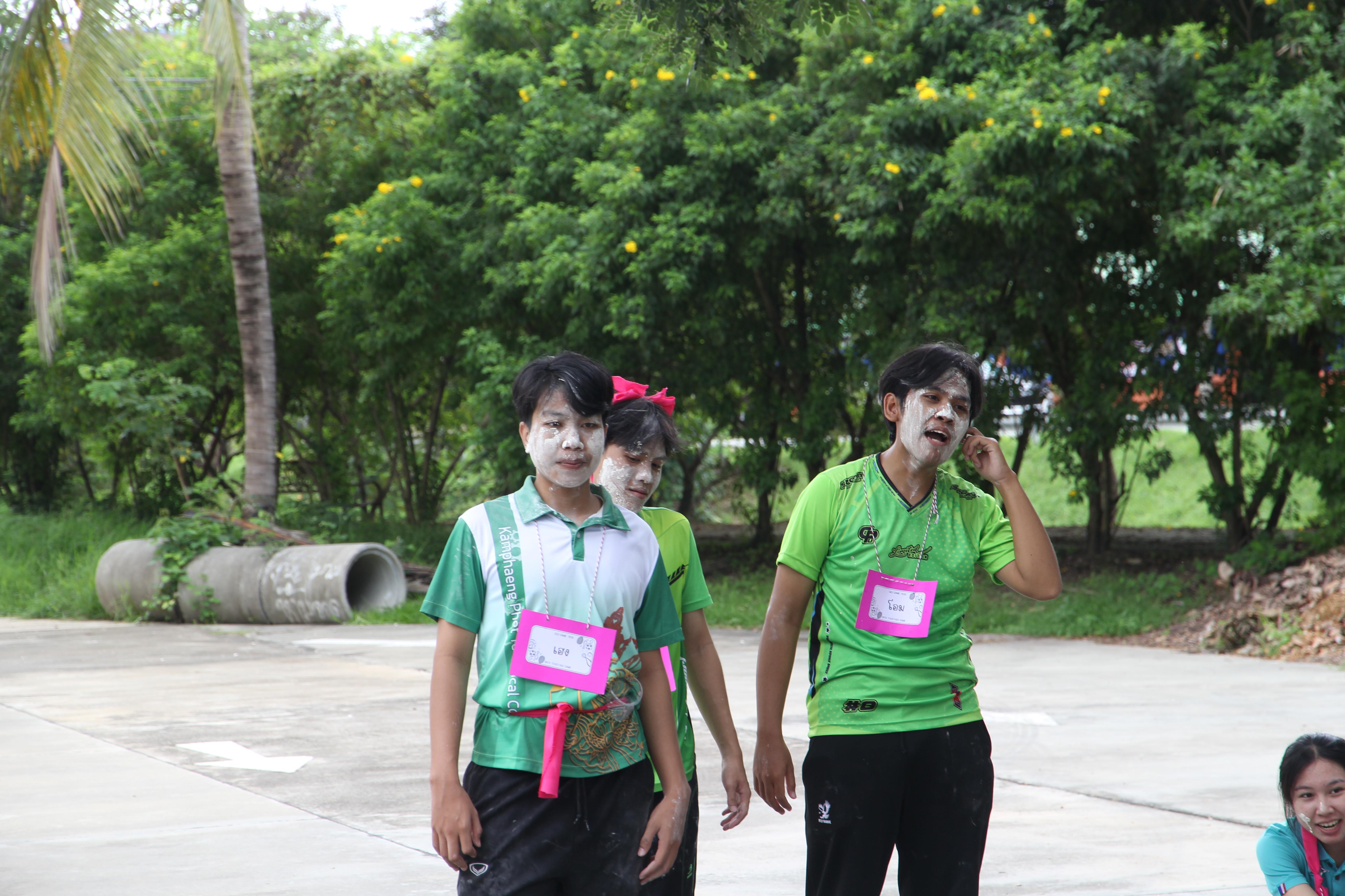 894. กิจกรรมผูกข้อมือ 68