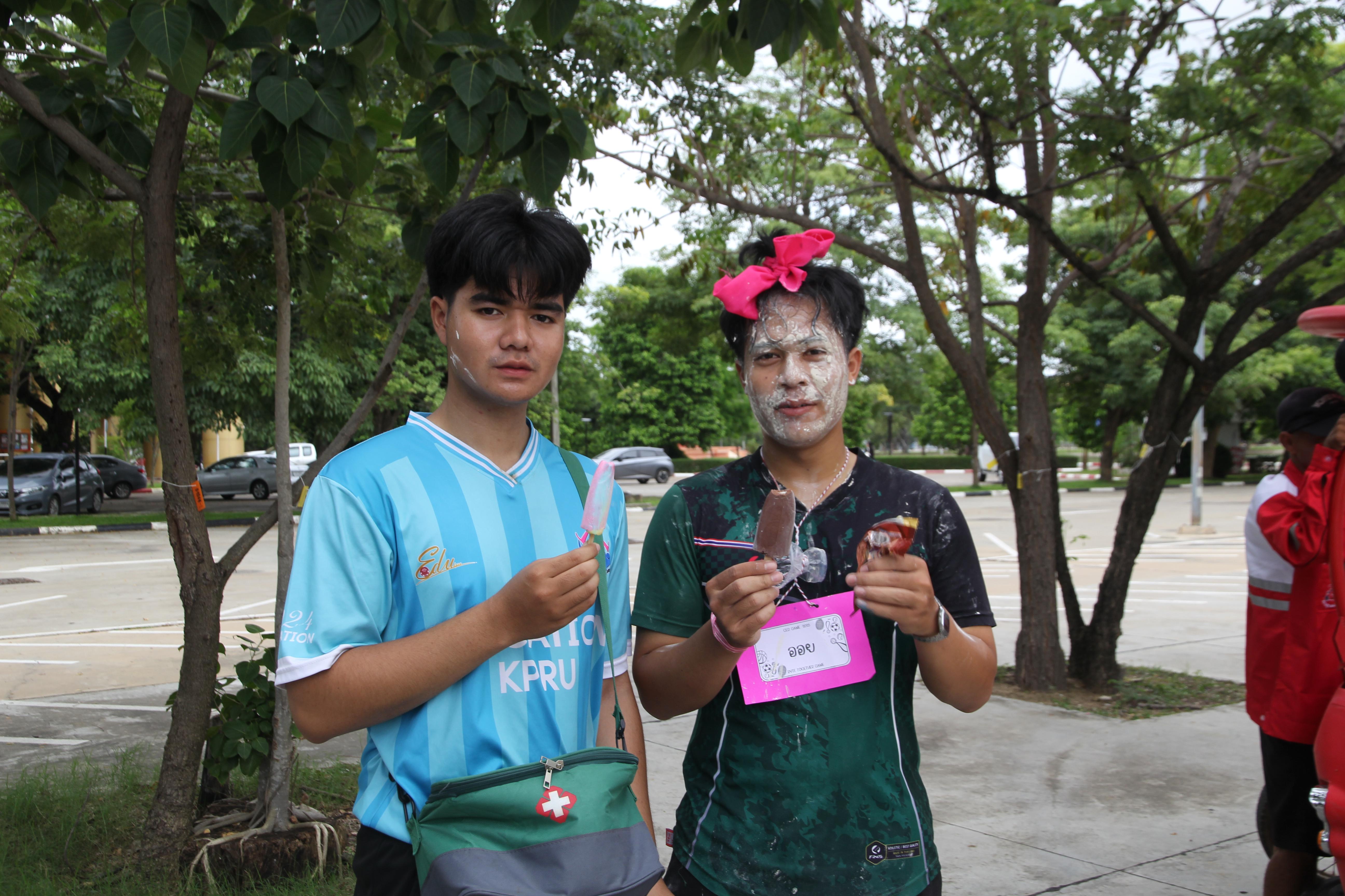 903. กิจกรรมผูกข้อมือ 68