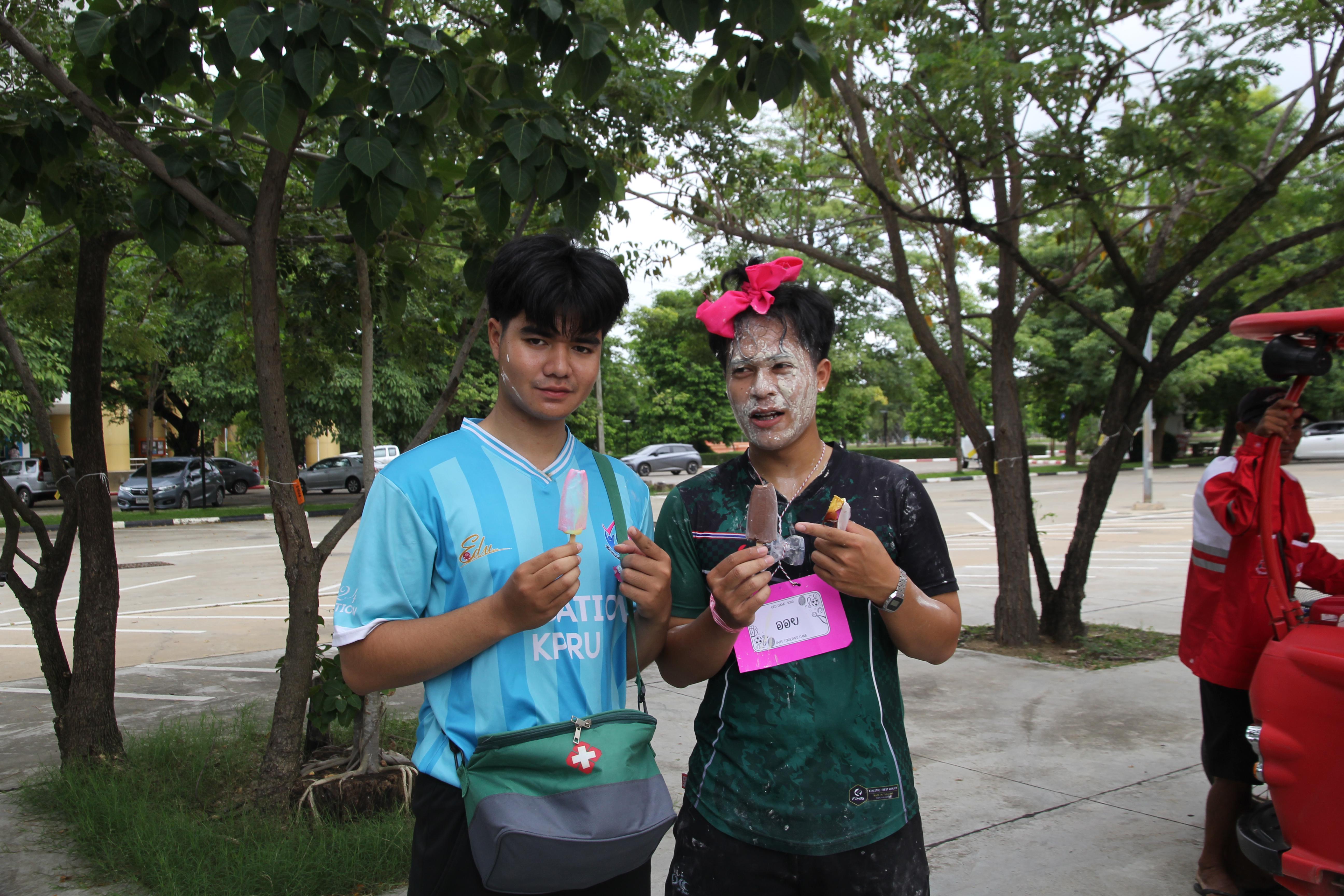 904. กิจกรรมผูกข้อมือ 68