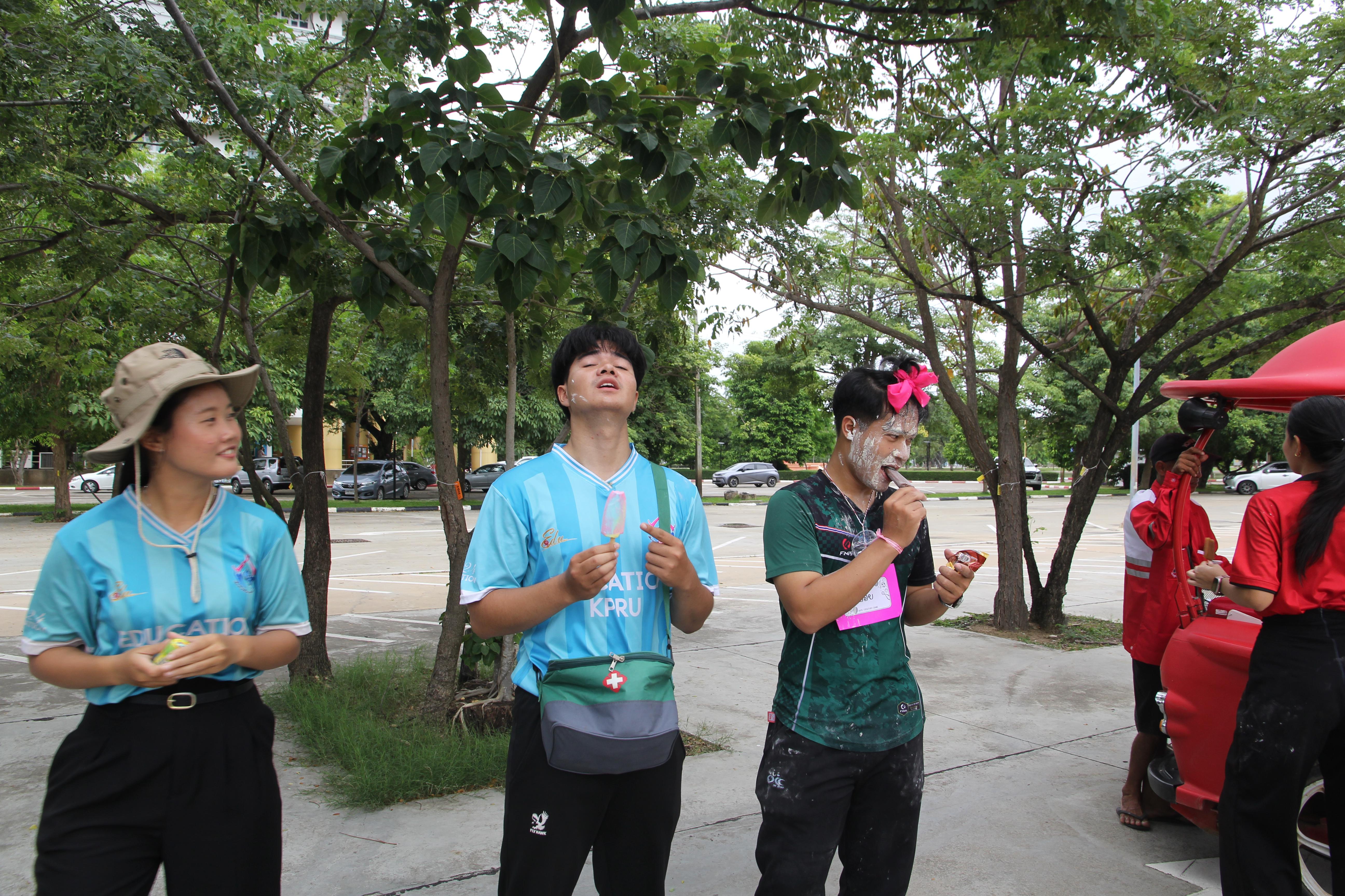 905. กิจกรรมผูกข้อมือ 68