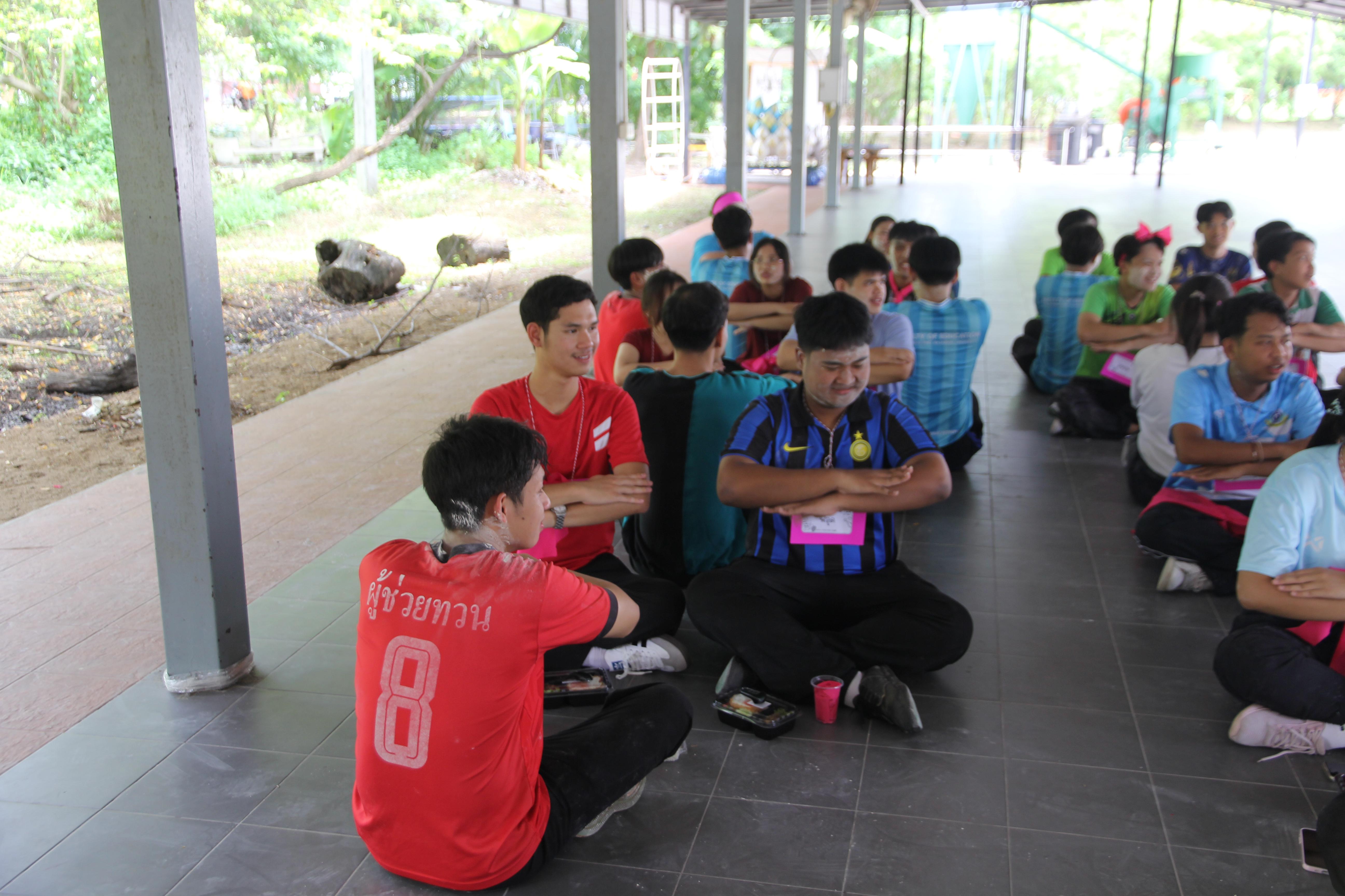 964. กิจกรรมผูกข้อมือ 68