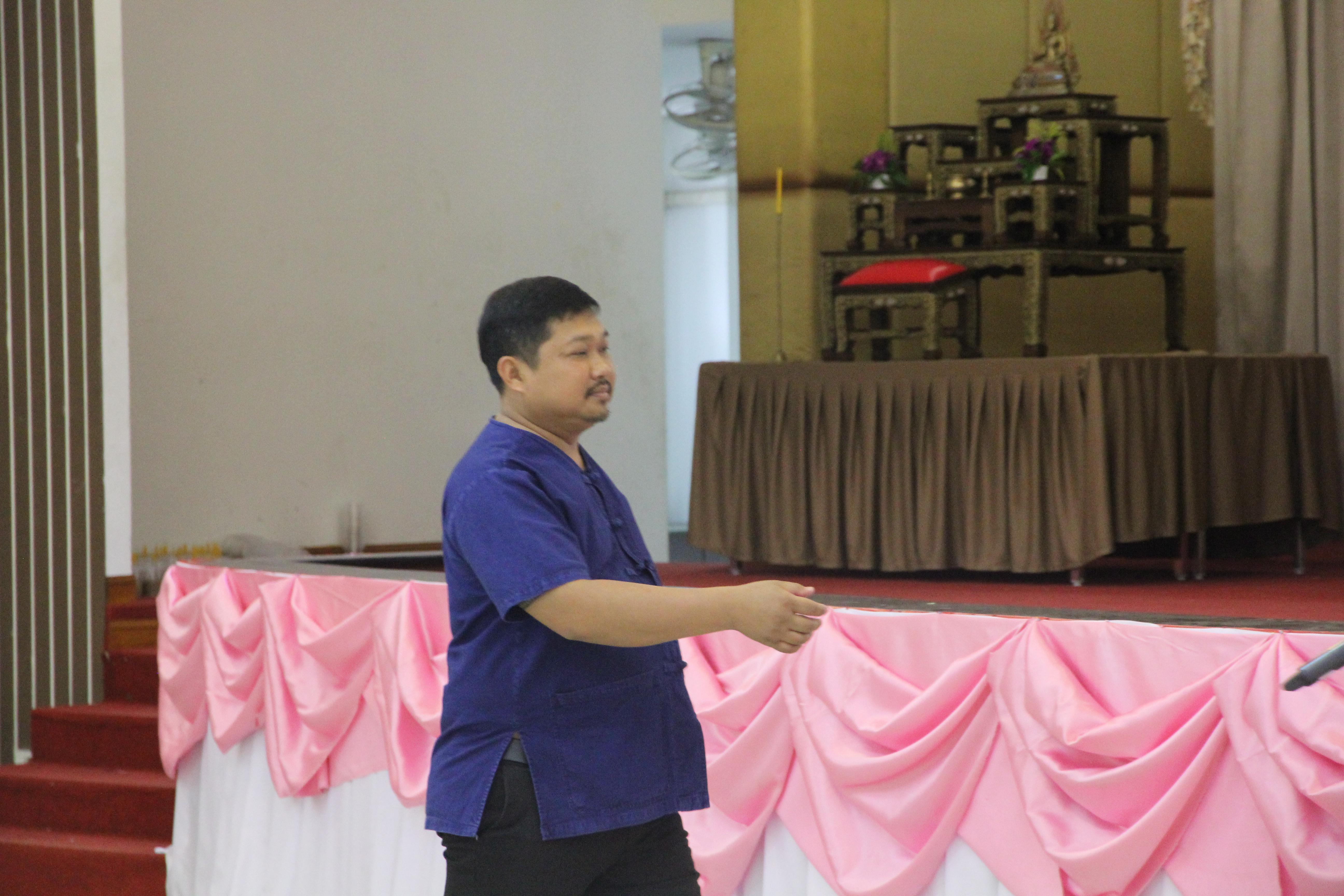 1006. กิจกรรมผูกข้อมือ 68